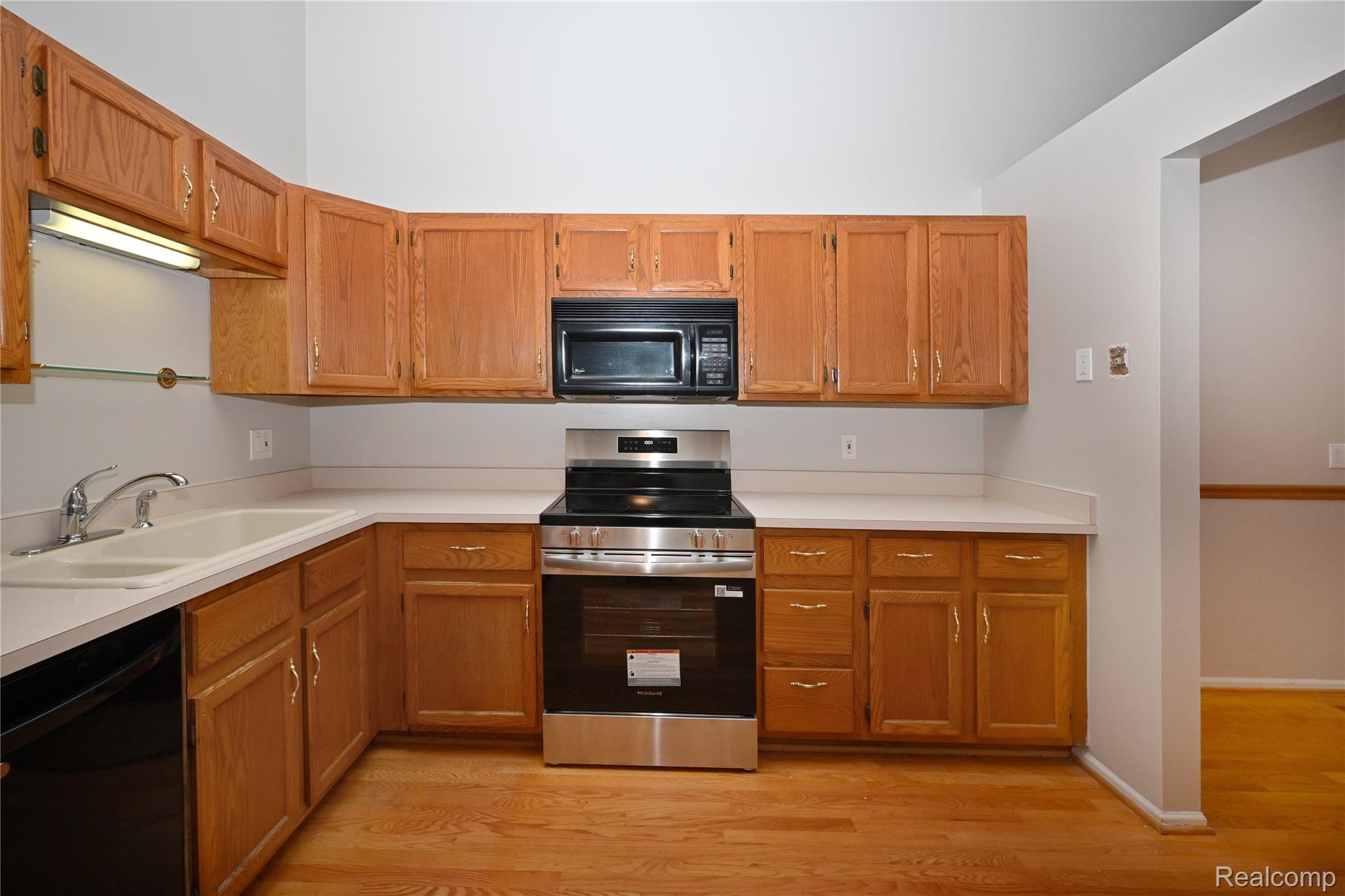 7274 Westchester Road 8 Property Photo 12