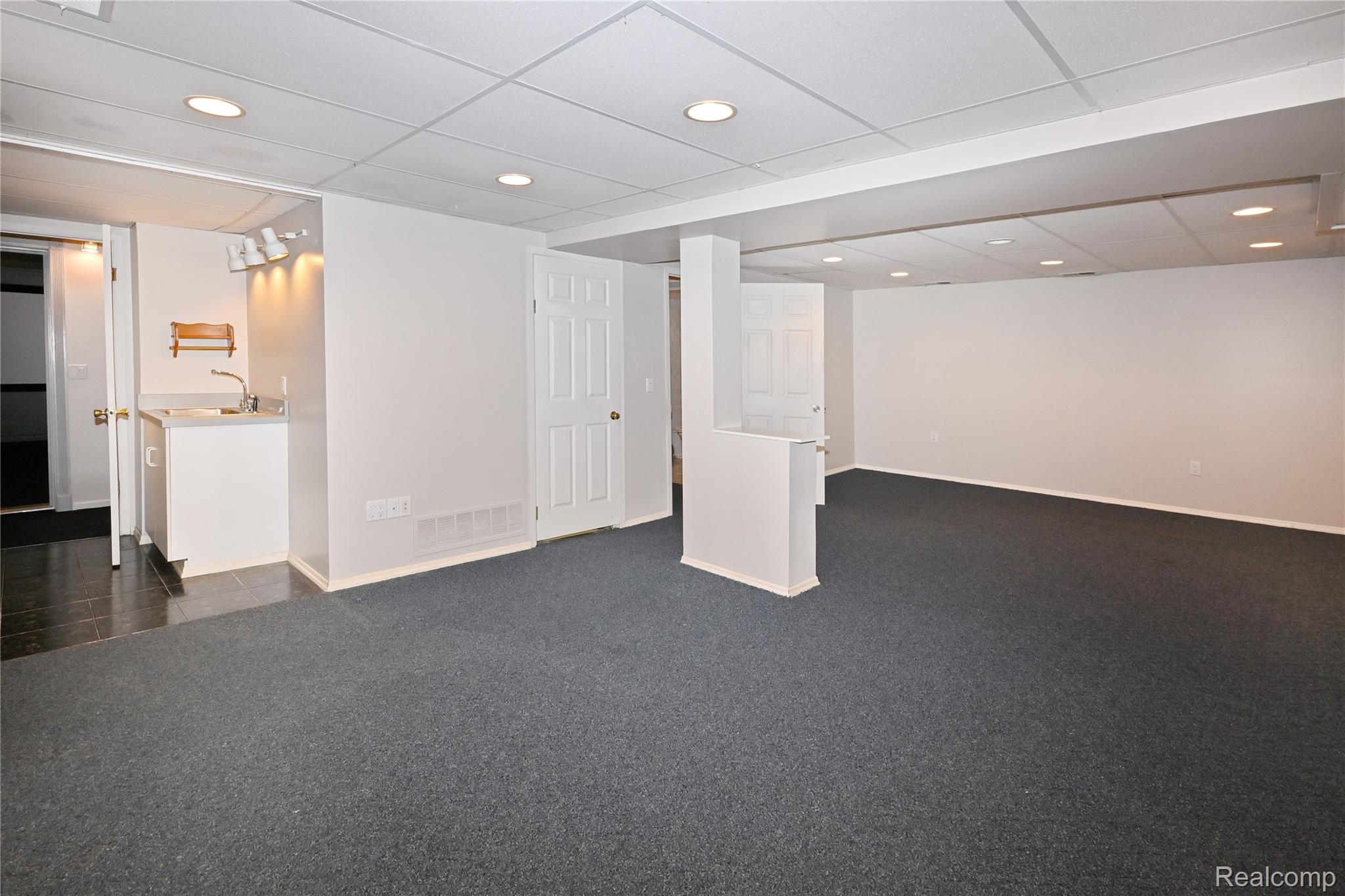 7274 Westchester Road 8 Property Photo 28