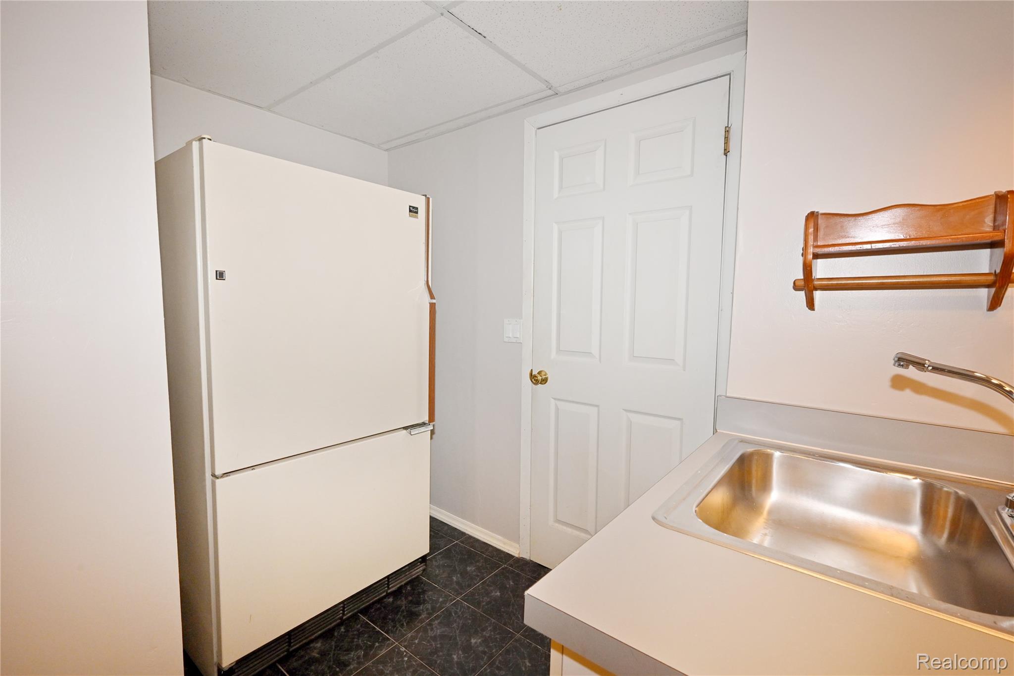 7274 Westchester Road 8 Property Photo 29