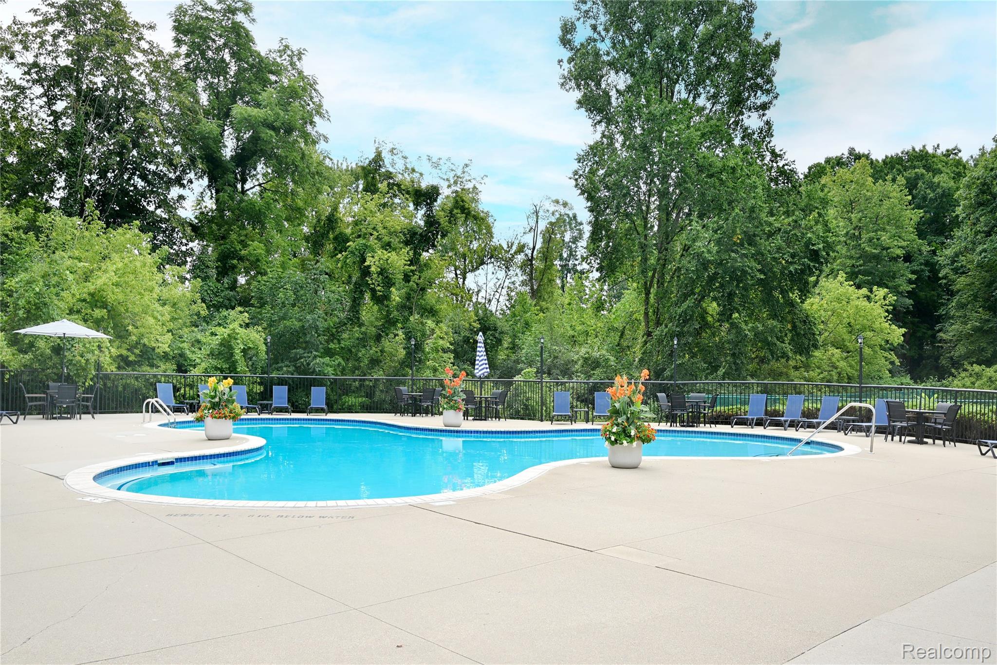 7274 Westchester Road 8 Property Photo 38