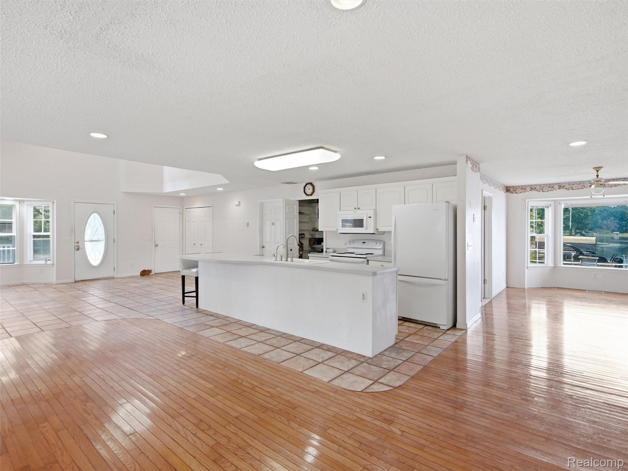 8954 Patrick Drive Property Photo 11