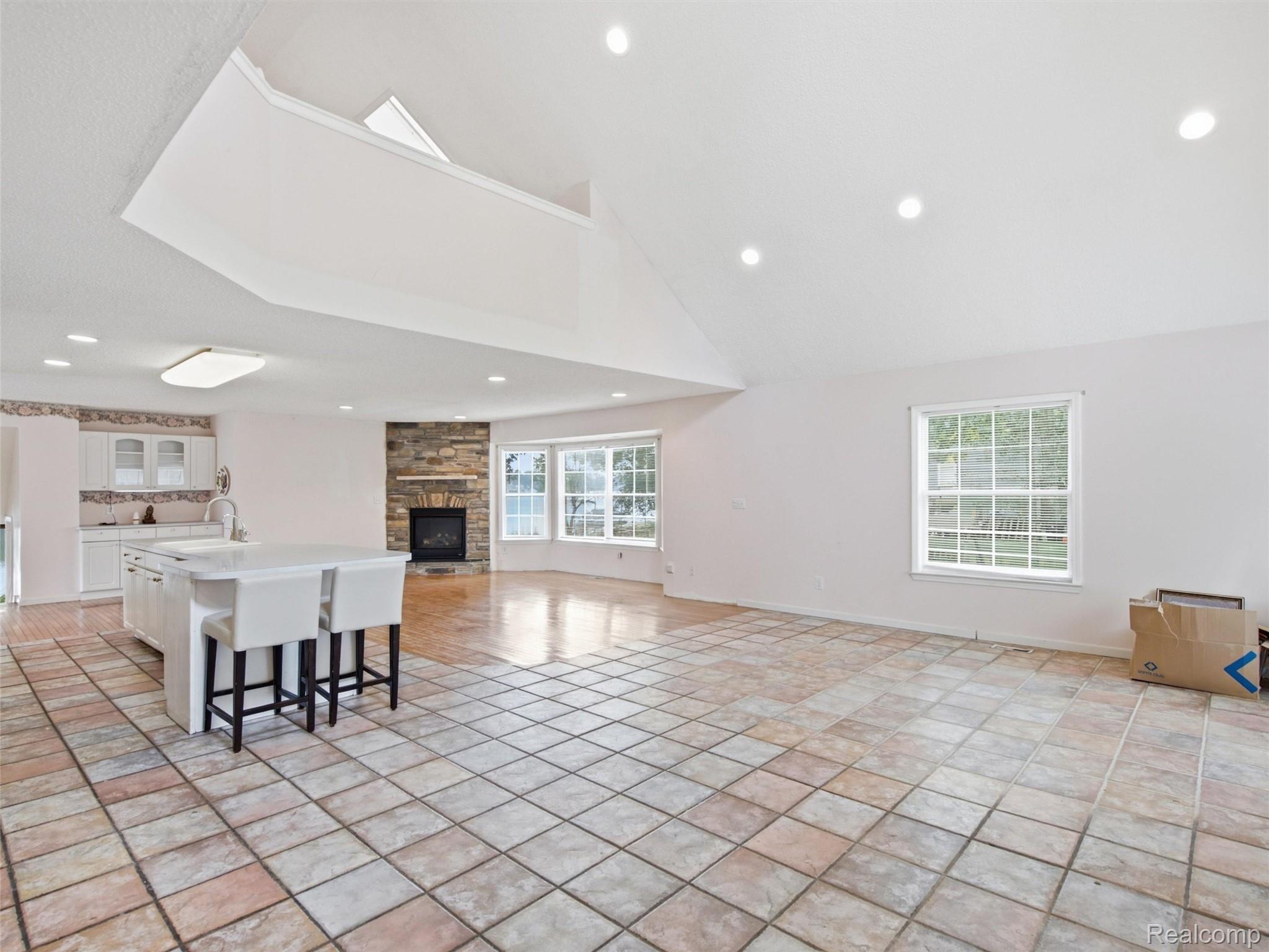 8954 Patrick Drive Property Photo 14