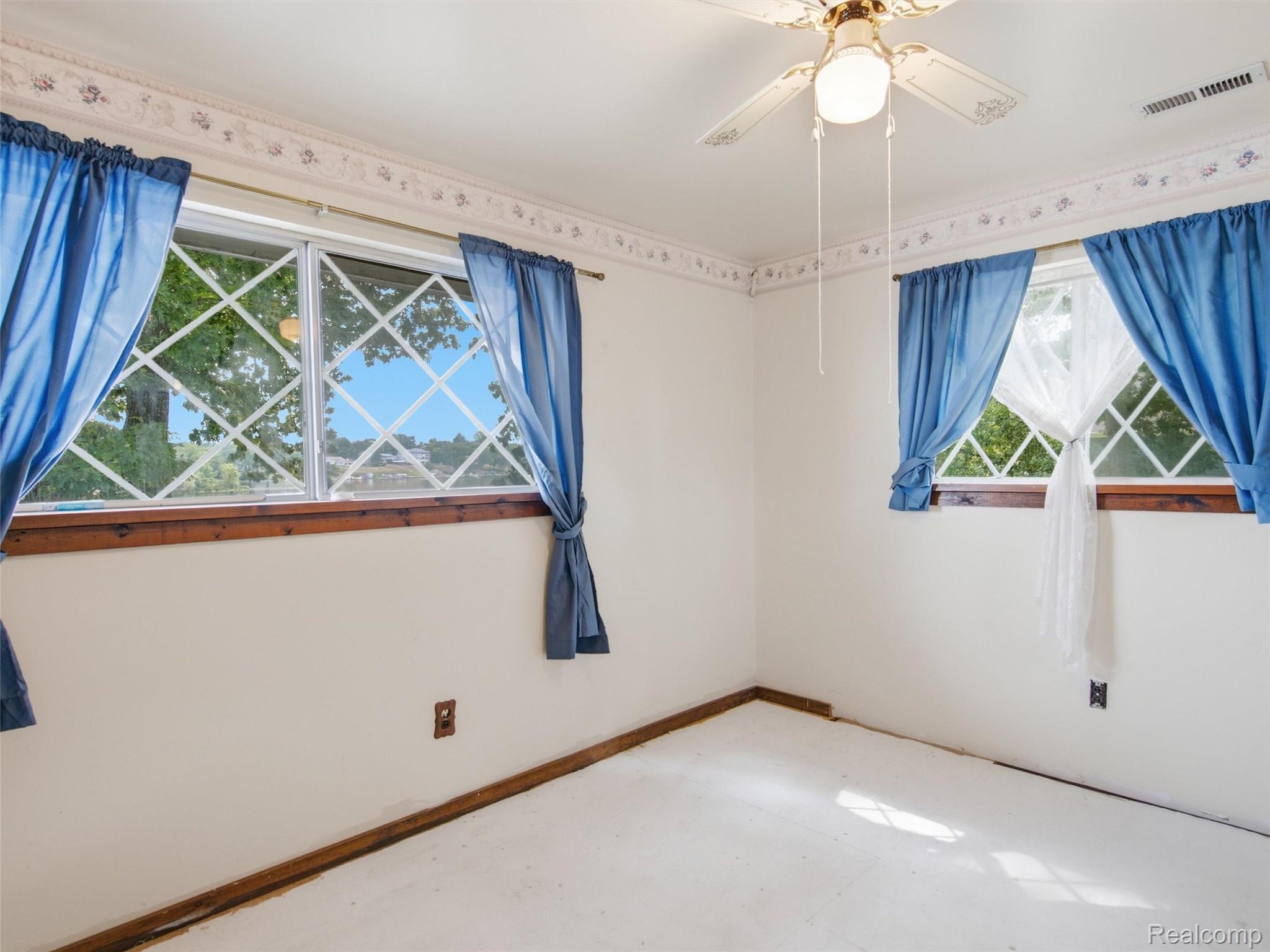 8954 Patrick Drive Property Photo 28