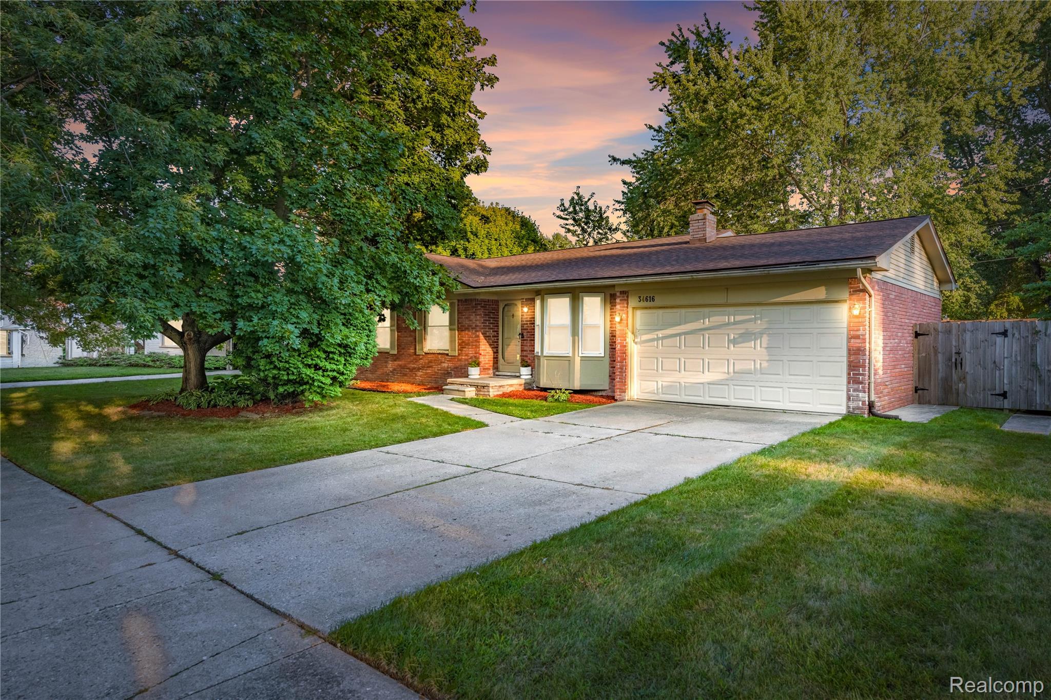 34616 Shorewood Street Property Photo 1