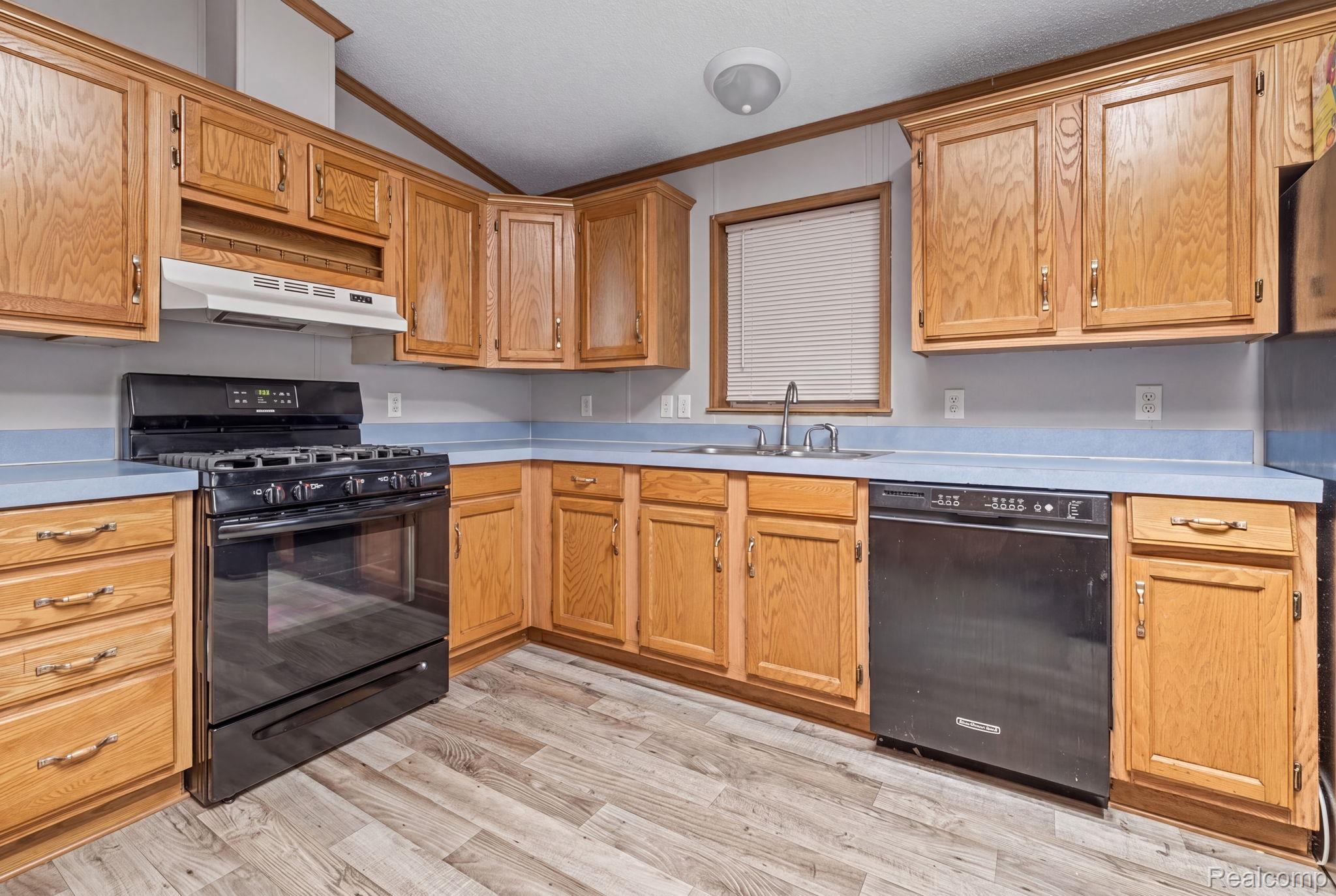 19921 Rhapsody Property Photo 3
