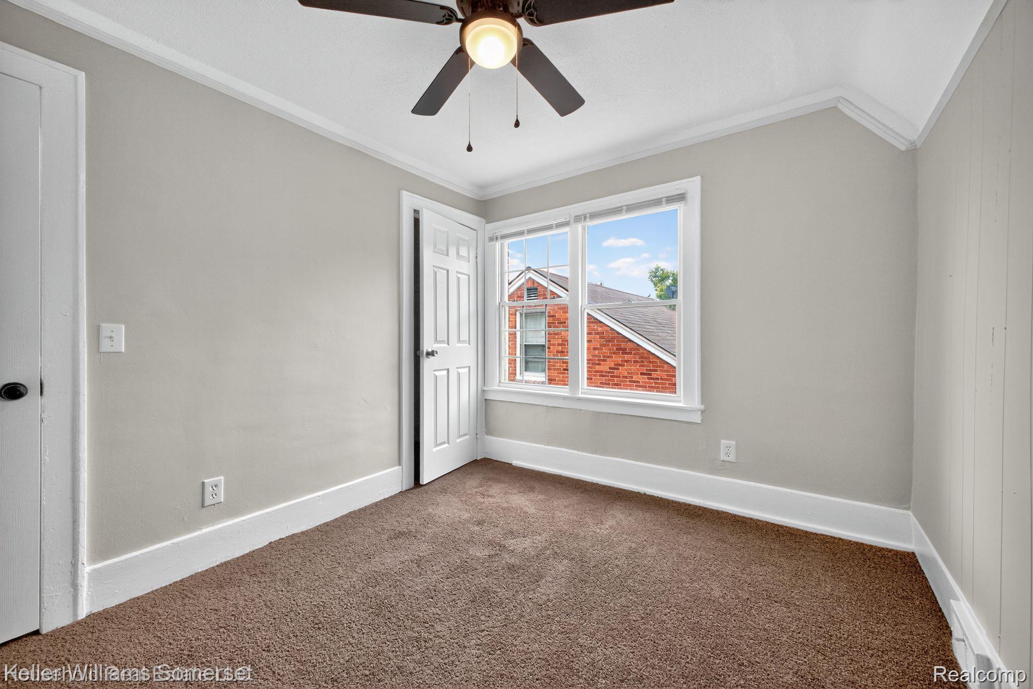 15340 Stout Street Property Photo 6