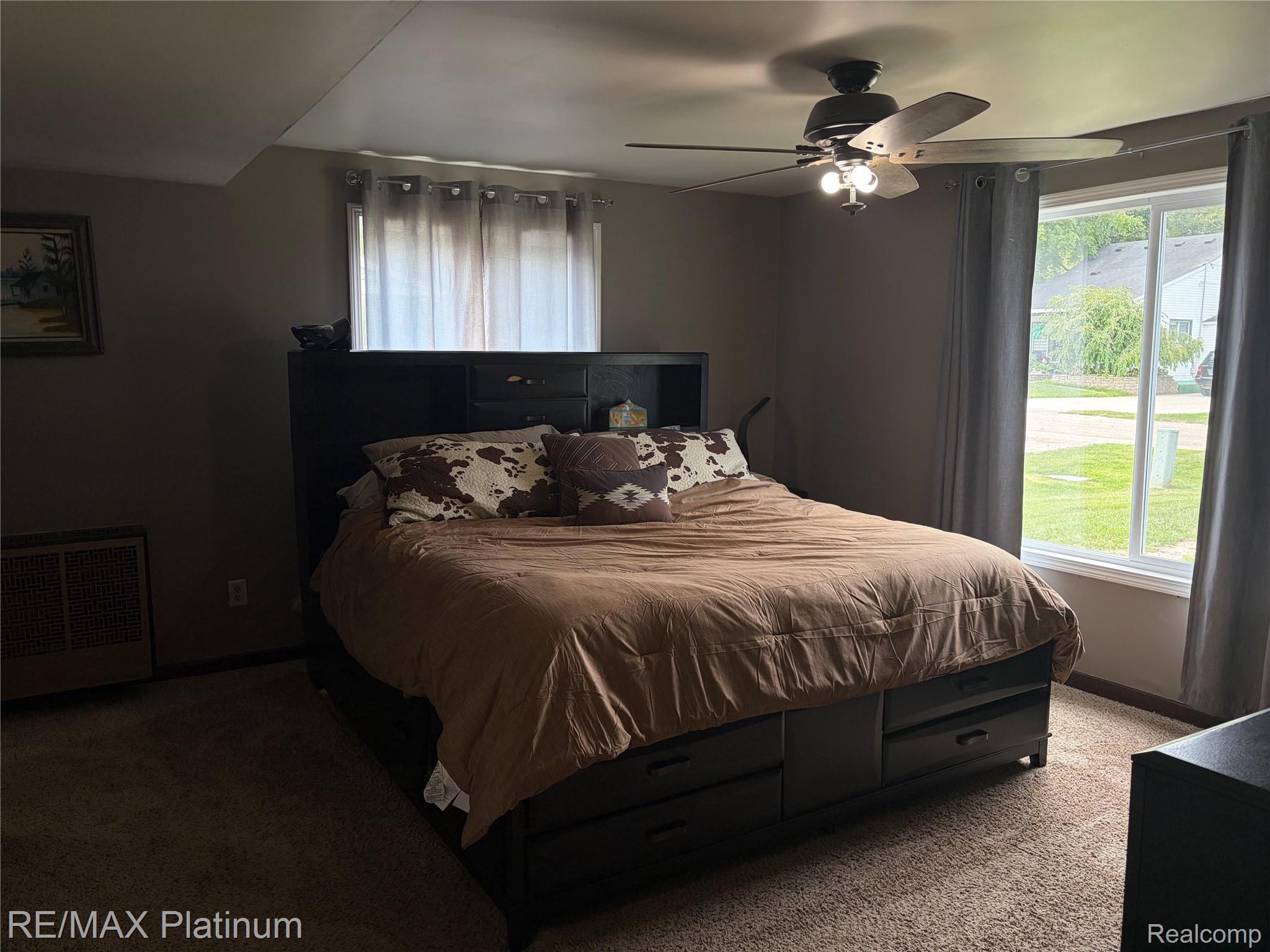 6082 Thomas Street Property Photo 5