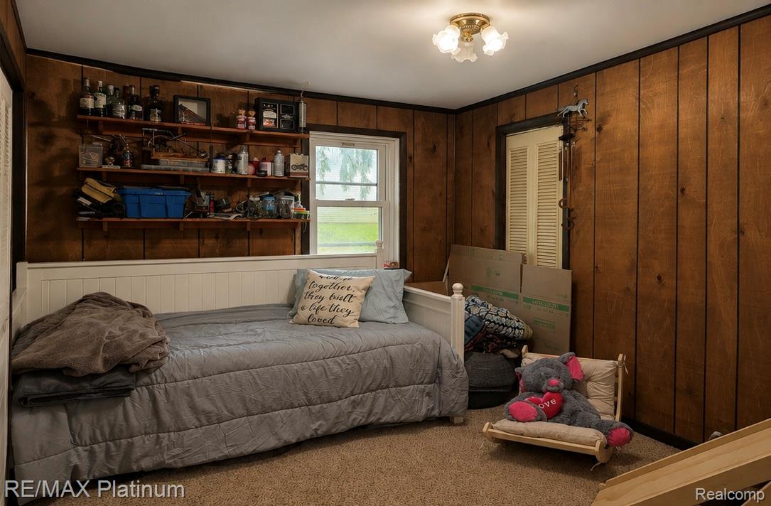 6082 Thomas Street Property Photo 7