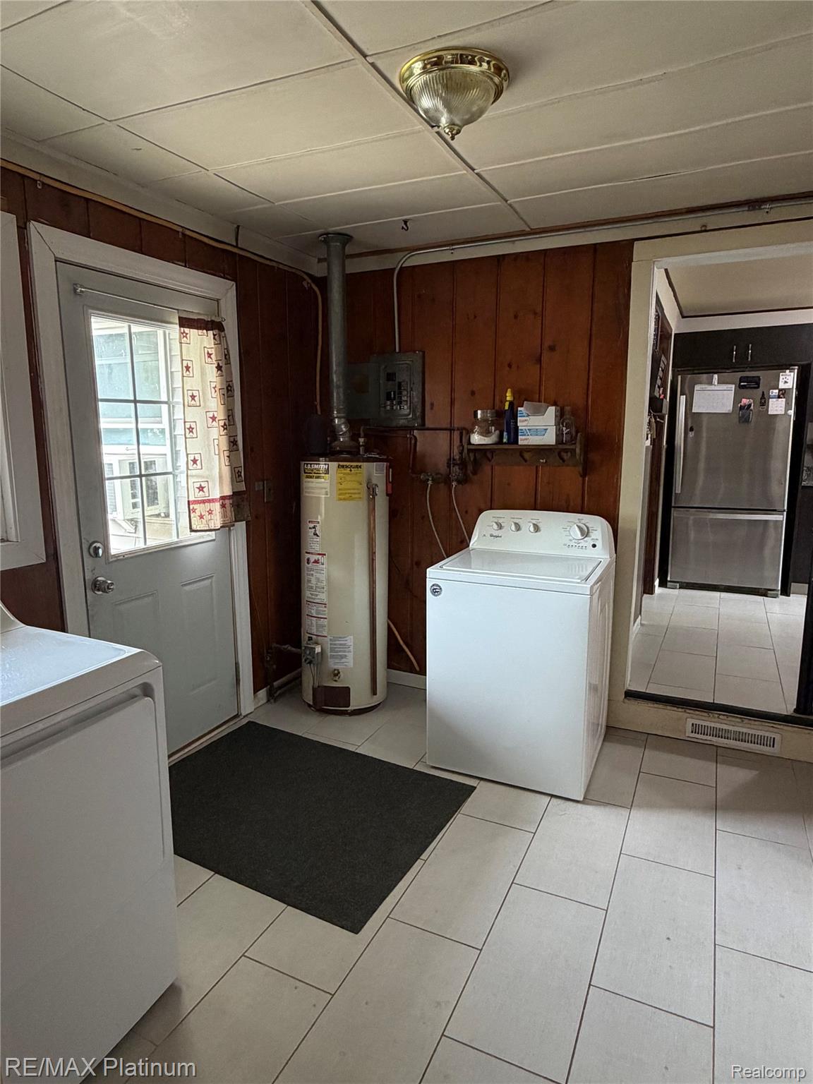6082 Thomas Street Property Photo 10