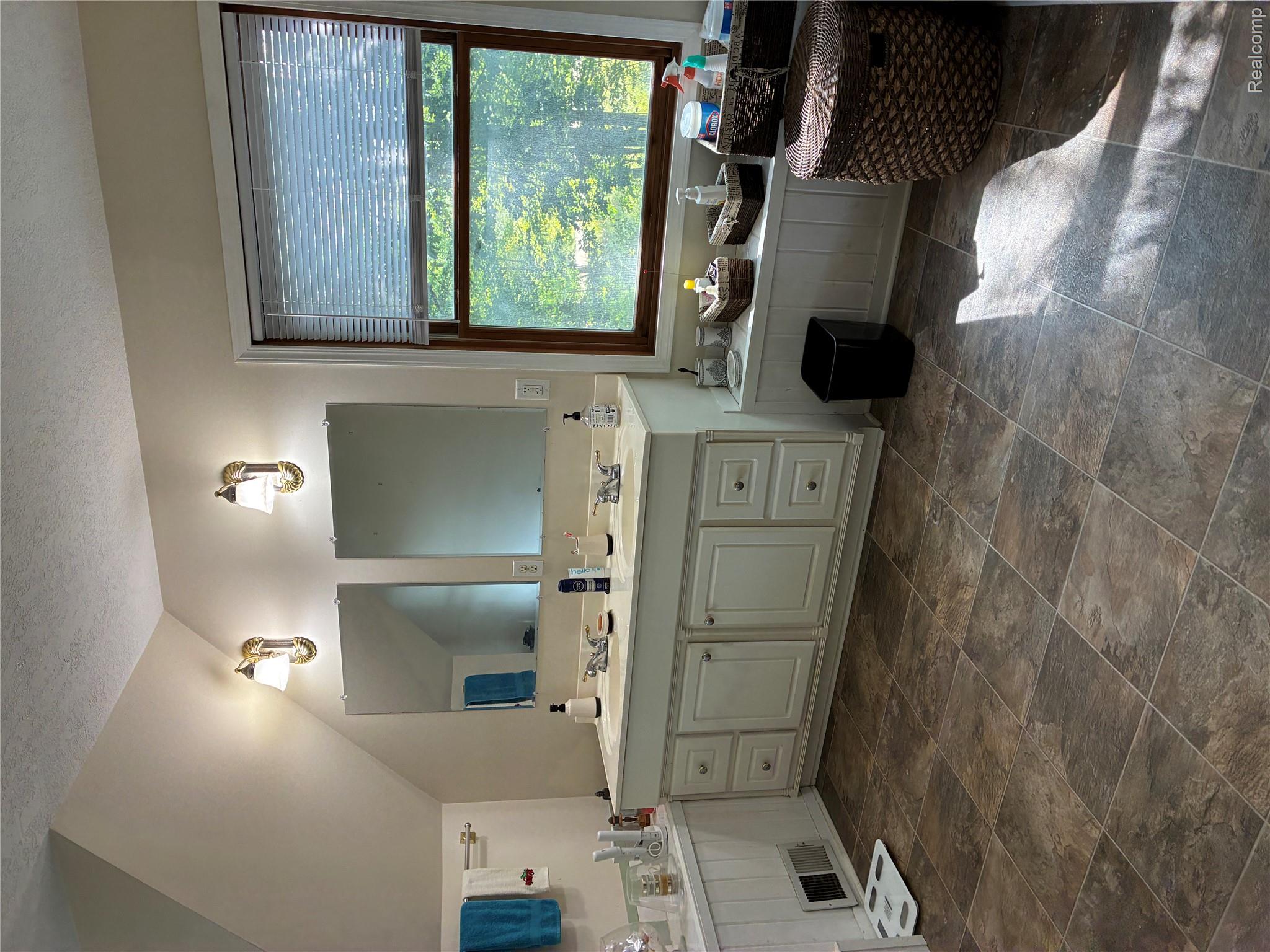 10995 E Isabella County Line Road Property Photo 40