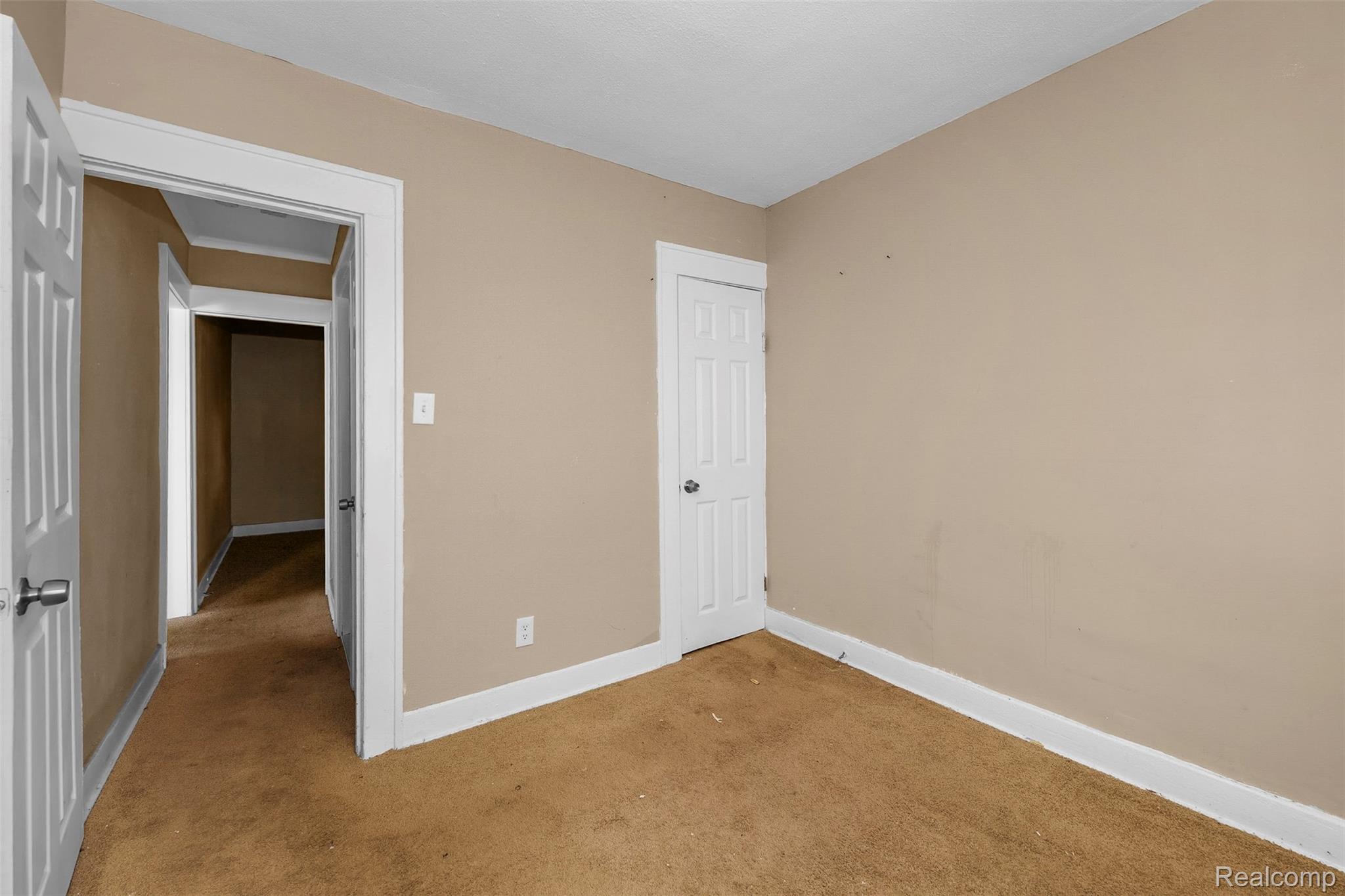 7667 Ellsworth Street Property Photo 7