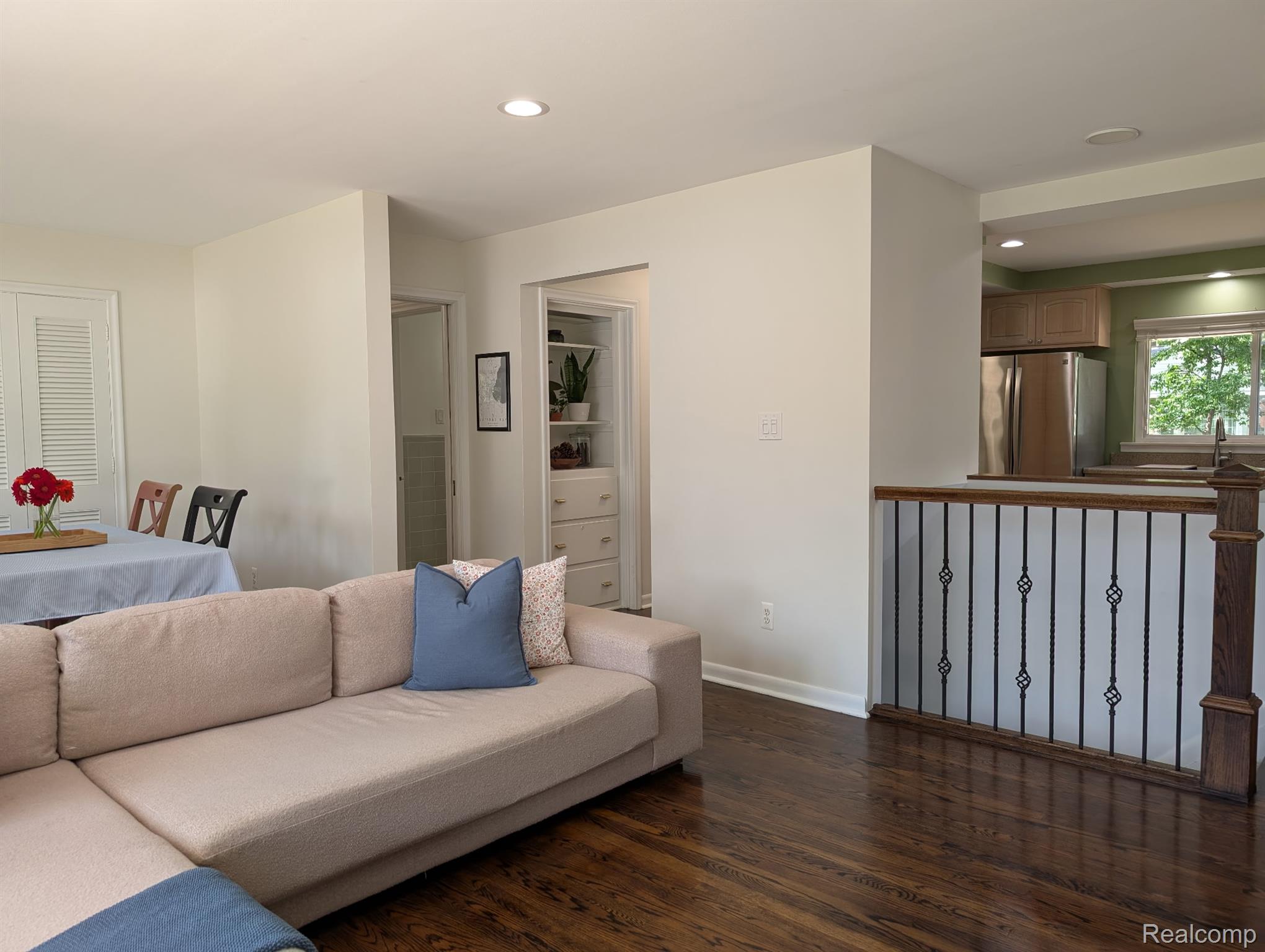 15669 Buckingham Avenue Property Photo 10