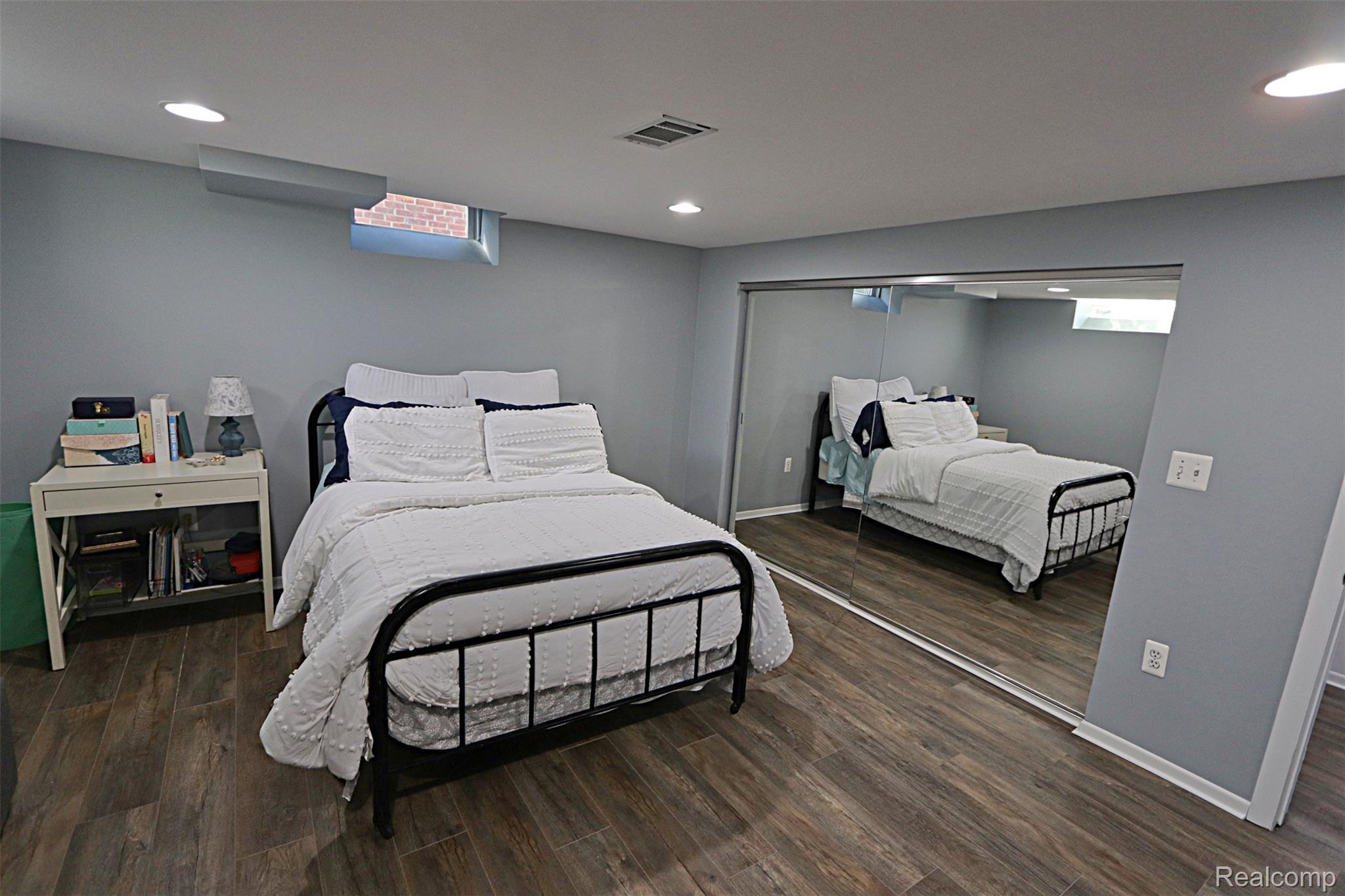 15669 Buckingham Avenue Property Photo 22