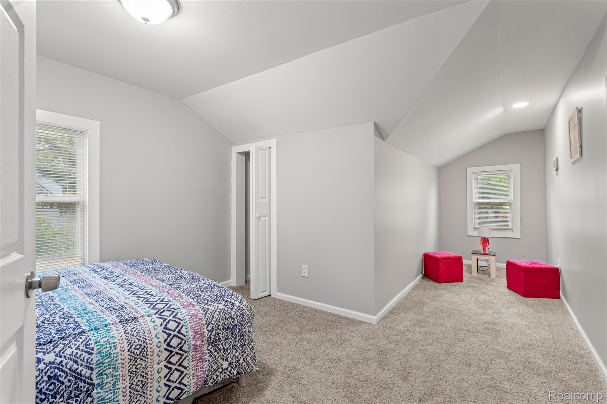 225 Ashland Street Property Photo 13