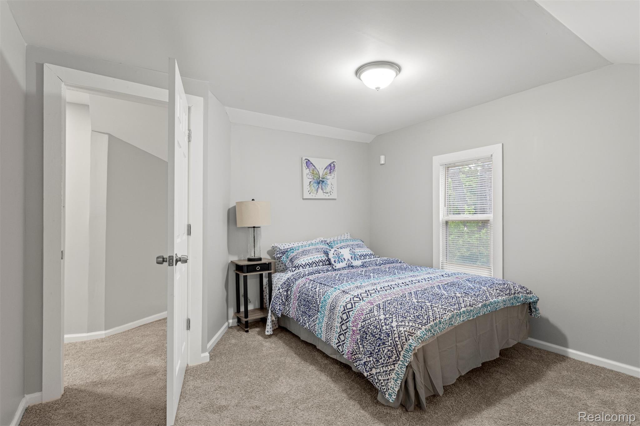 225 Ashland Street Property Photo 14