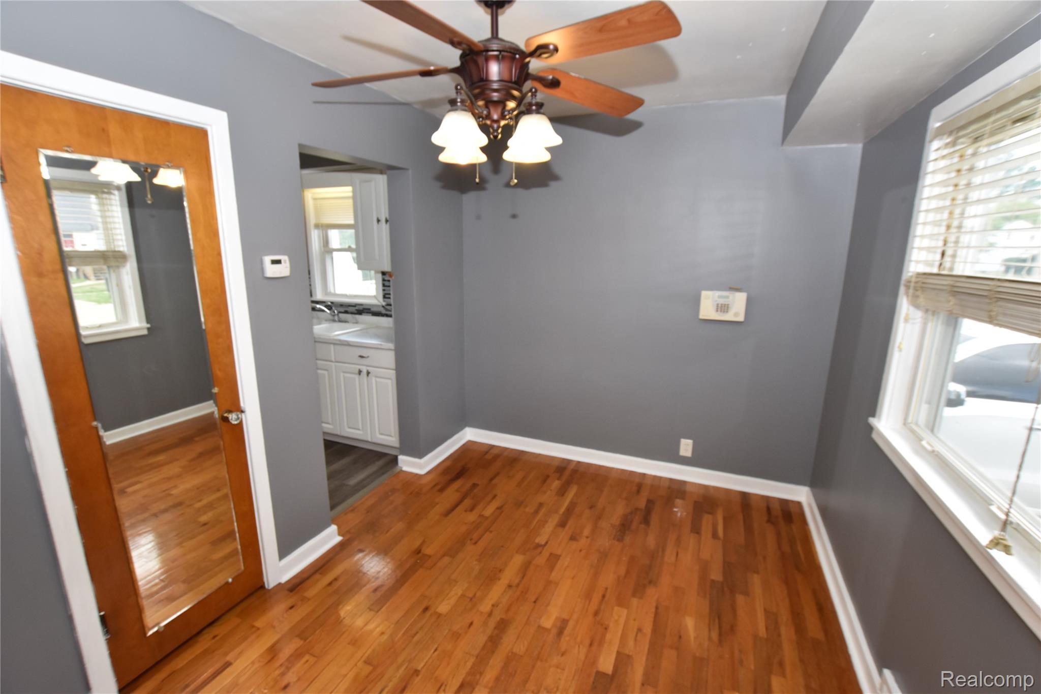 3606 Dale Avenue Property Photo 6