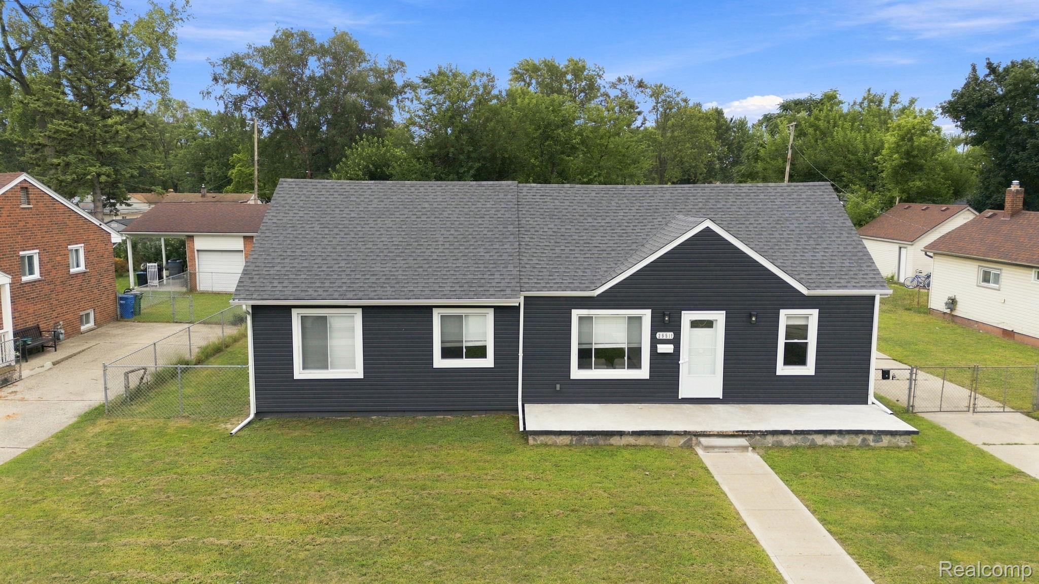 25511 Dartmouth Street Property Photo 1
