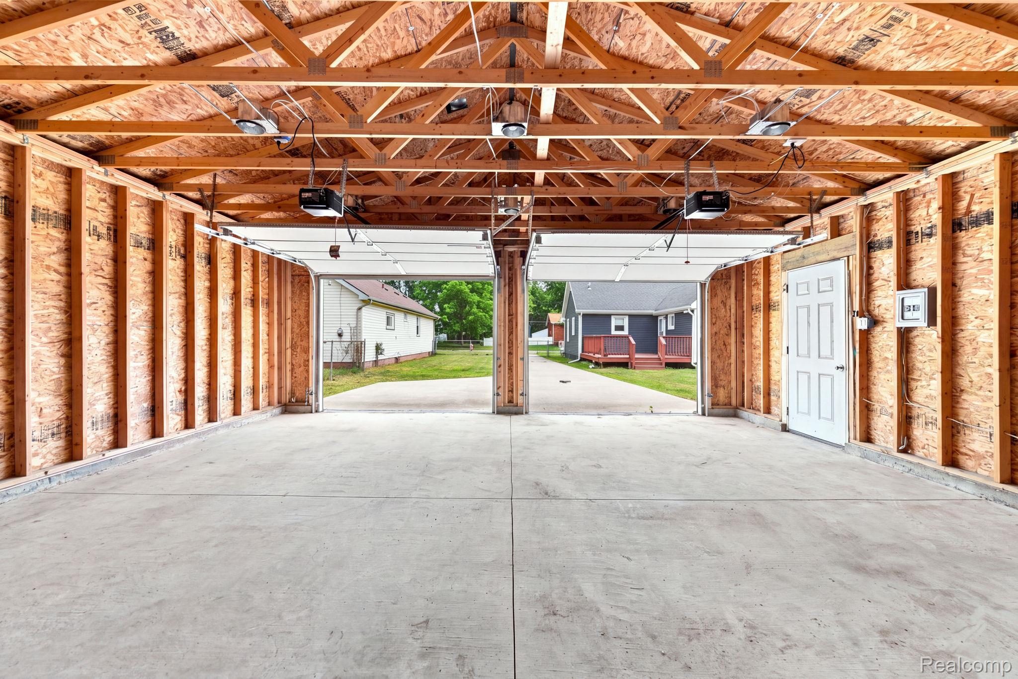 25511 Dartmouth Street Property Photo 21