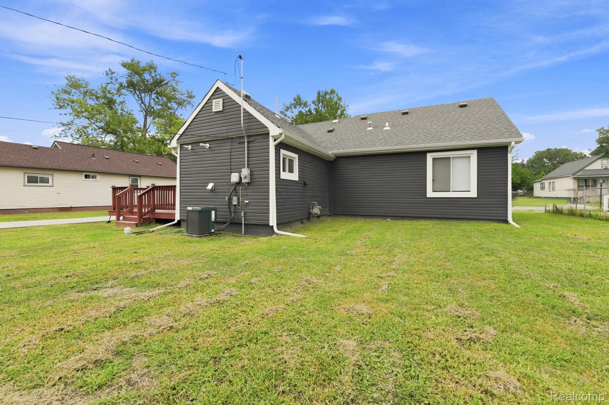 25511 Dartmouth Street Property Photo 25