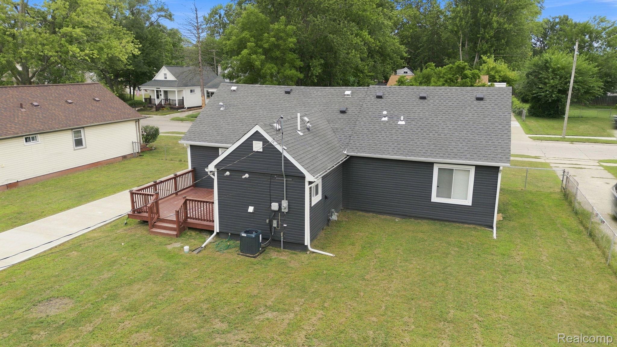 25511 Dartmouth Street Property Photo 27
