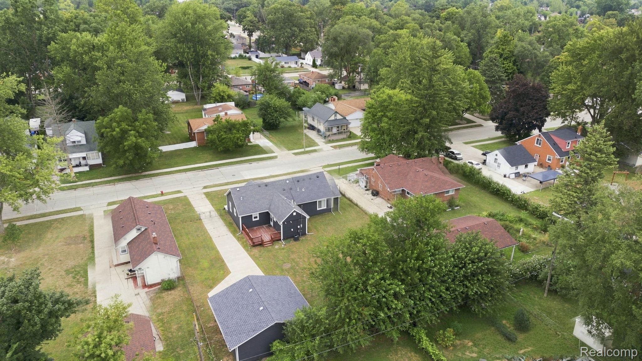 25511 Dartmouth Street Property Photo 30