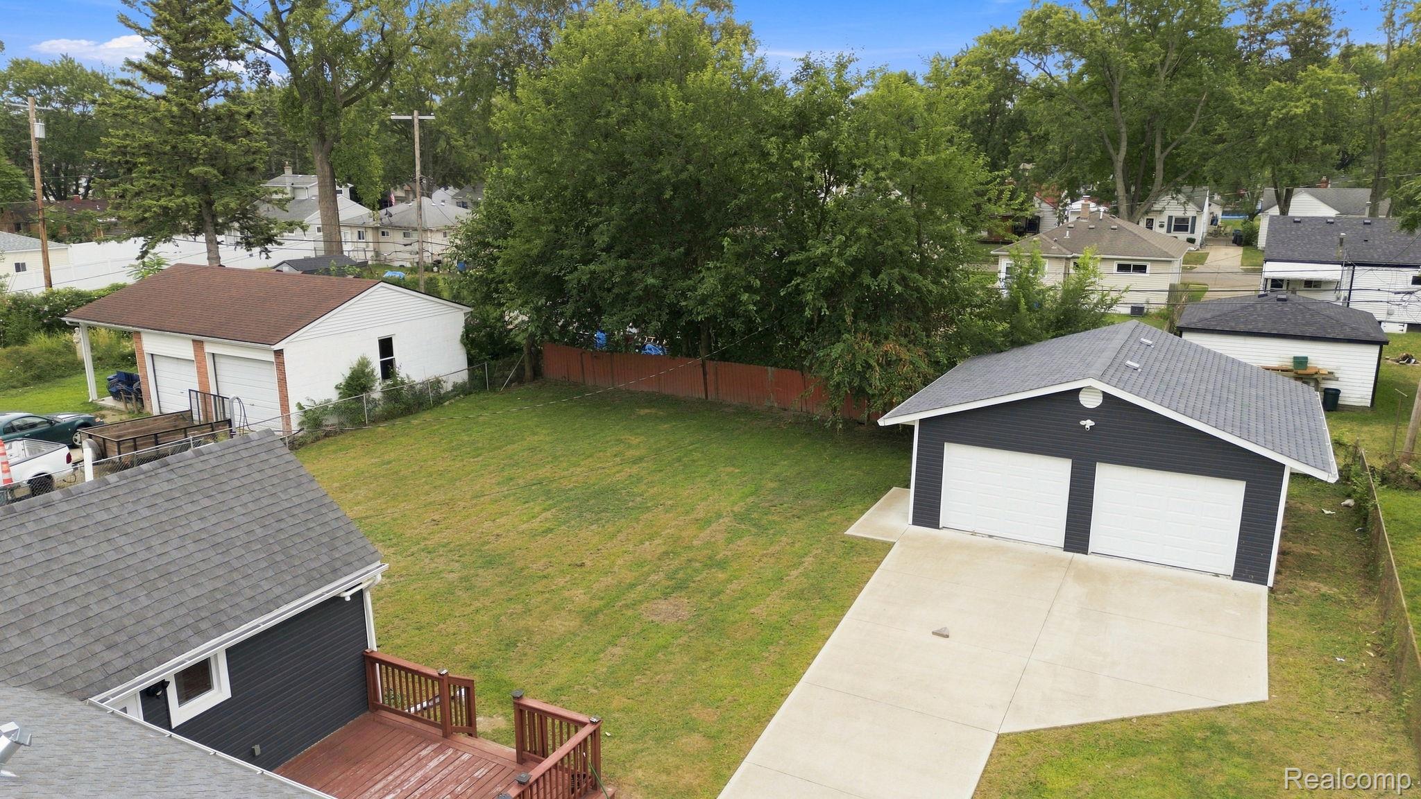 25511 Dartmouth Street Property Photo 41