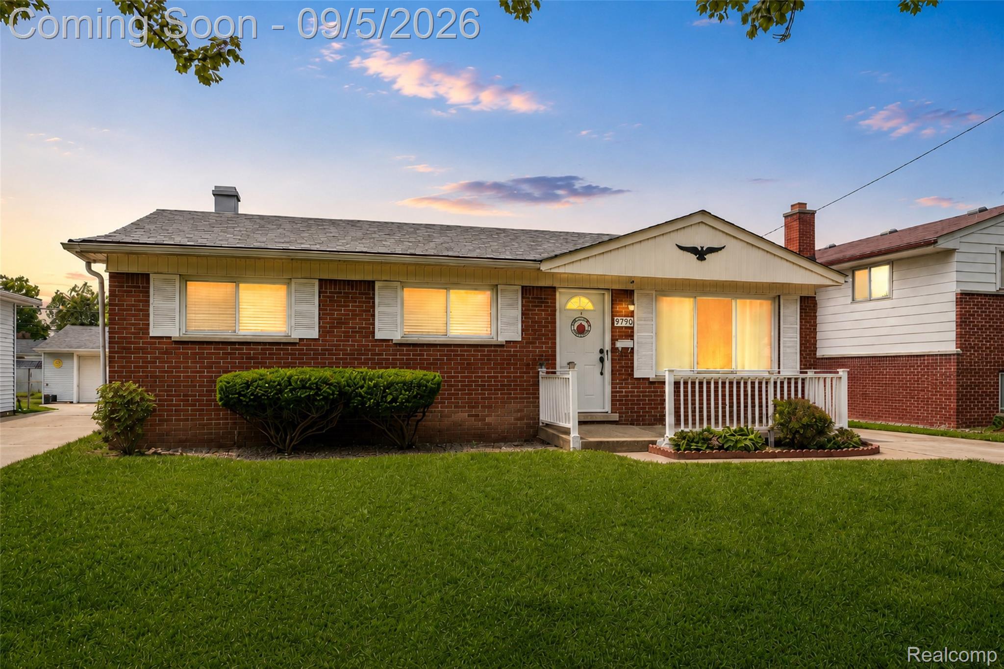 9790 William Street Property Photo 1