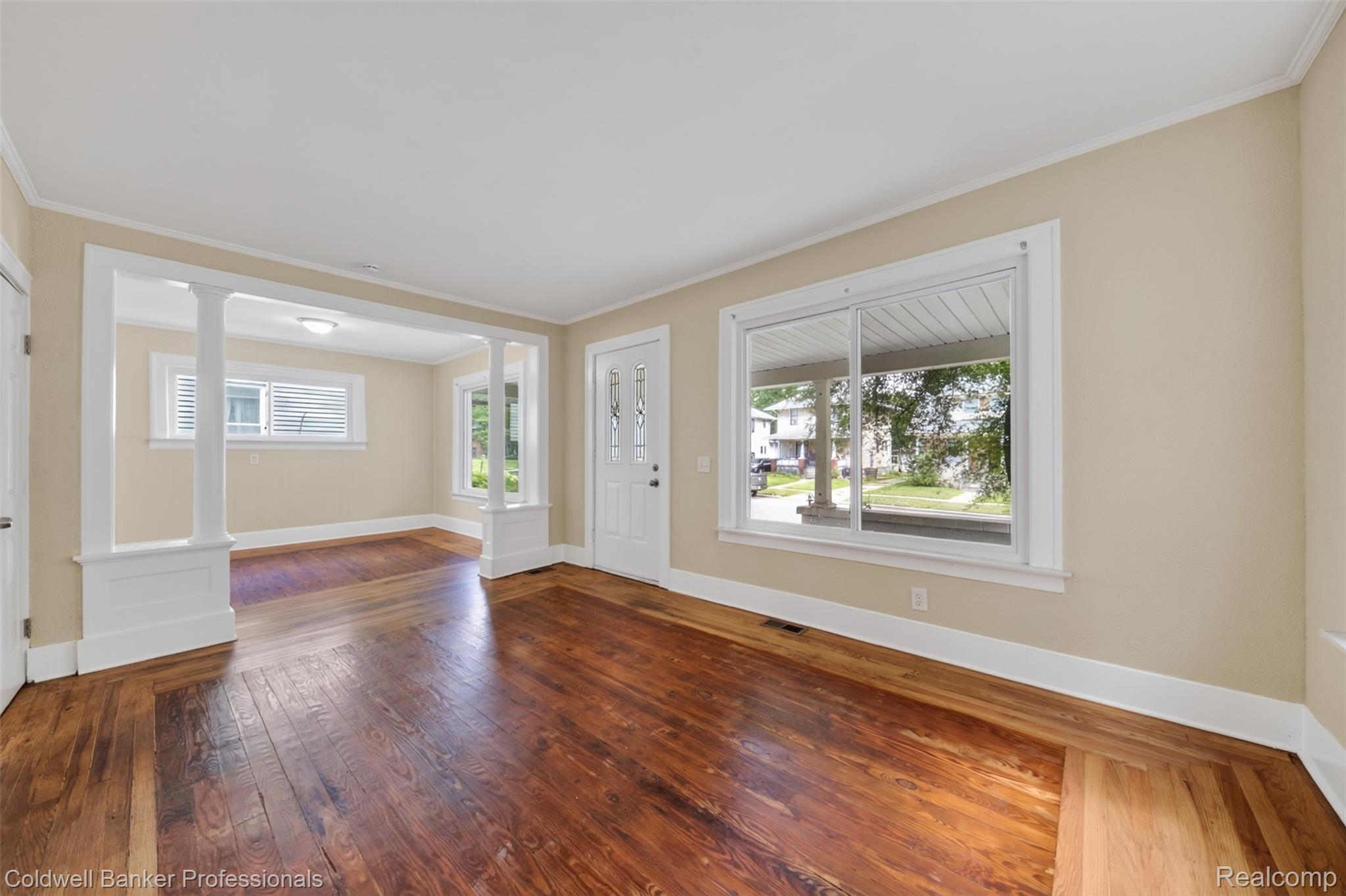 43 Dwight Ave Avenue Property Photo 4