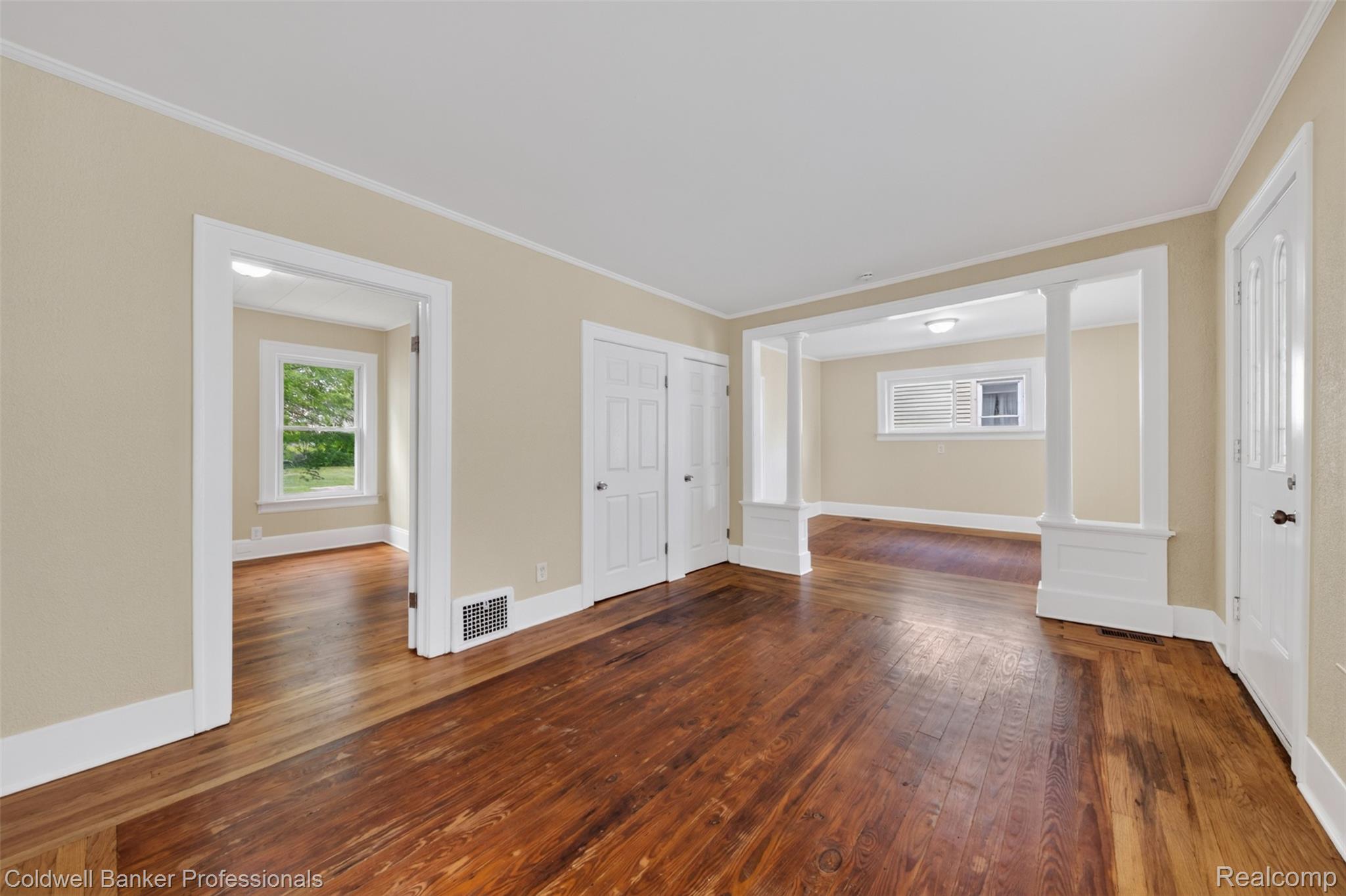 43 Dwight Ave Avenue Property Photo 5