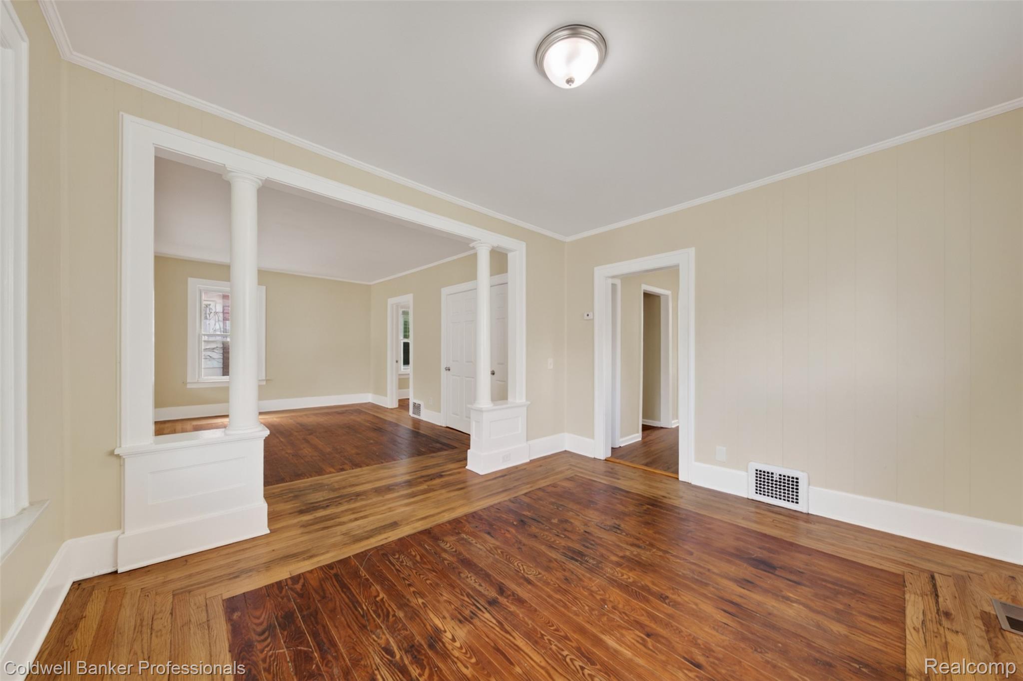 43 Dwight Ave Avenue Property Photo 9