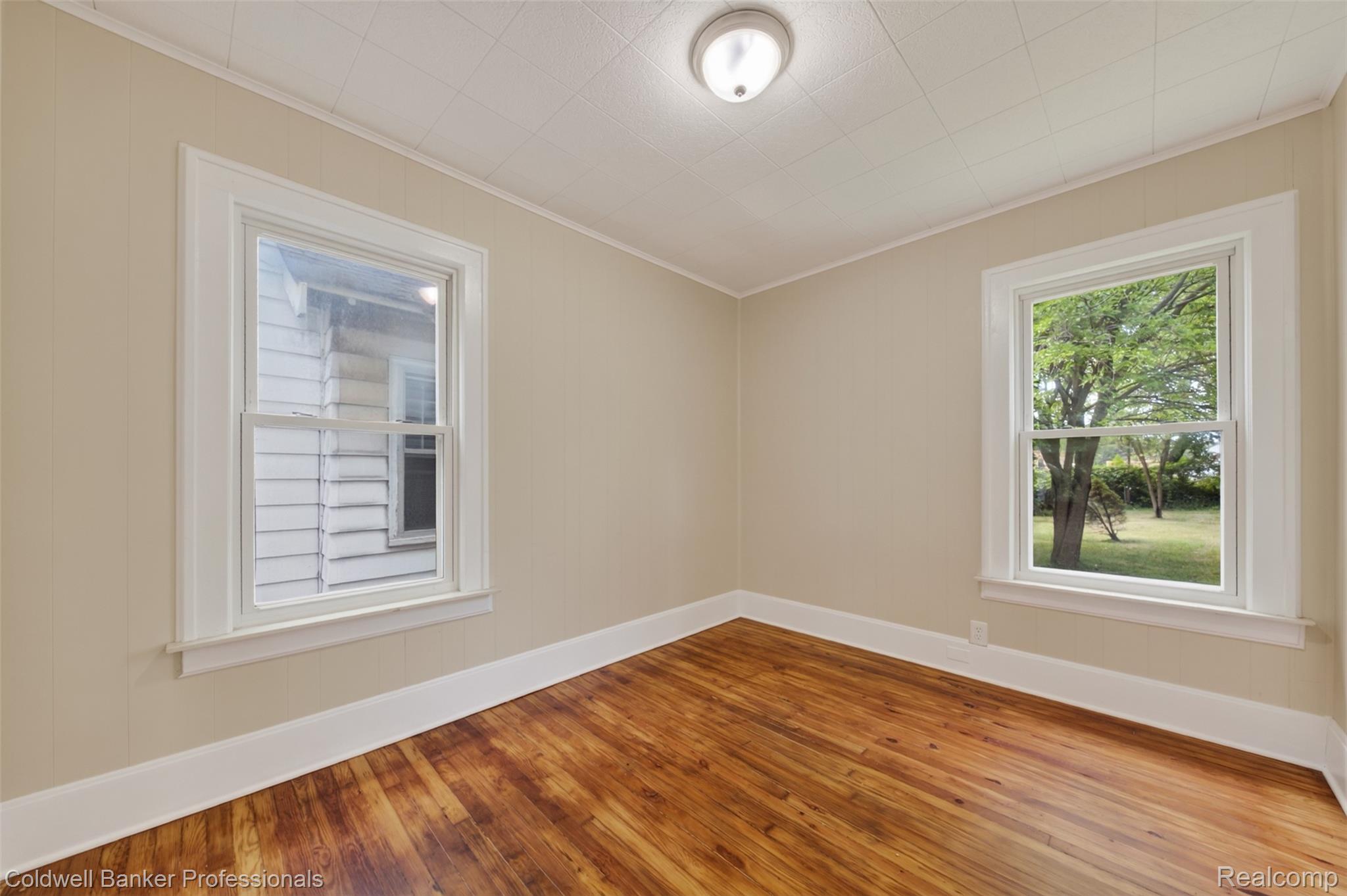 43 Dwight Ave Avenue Property Photo 10