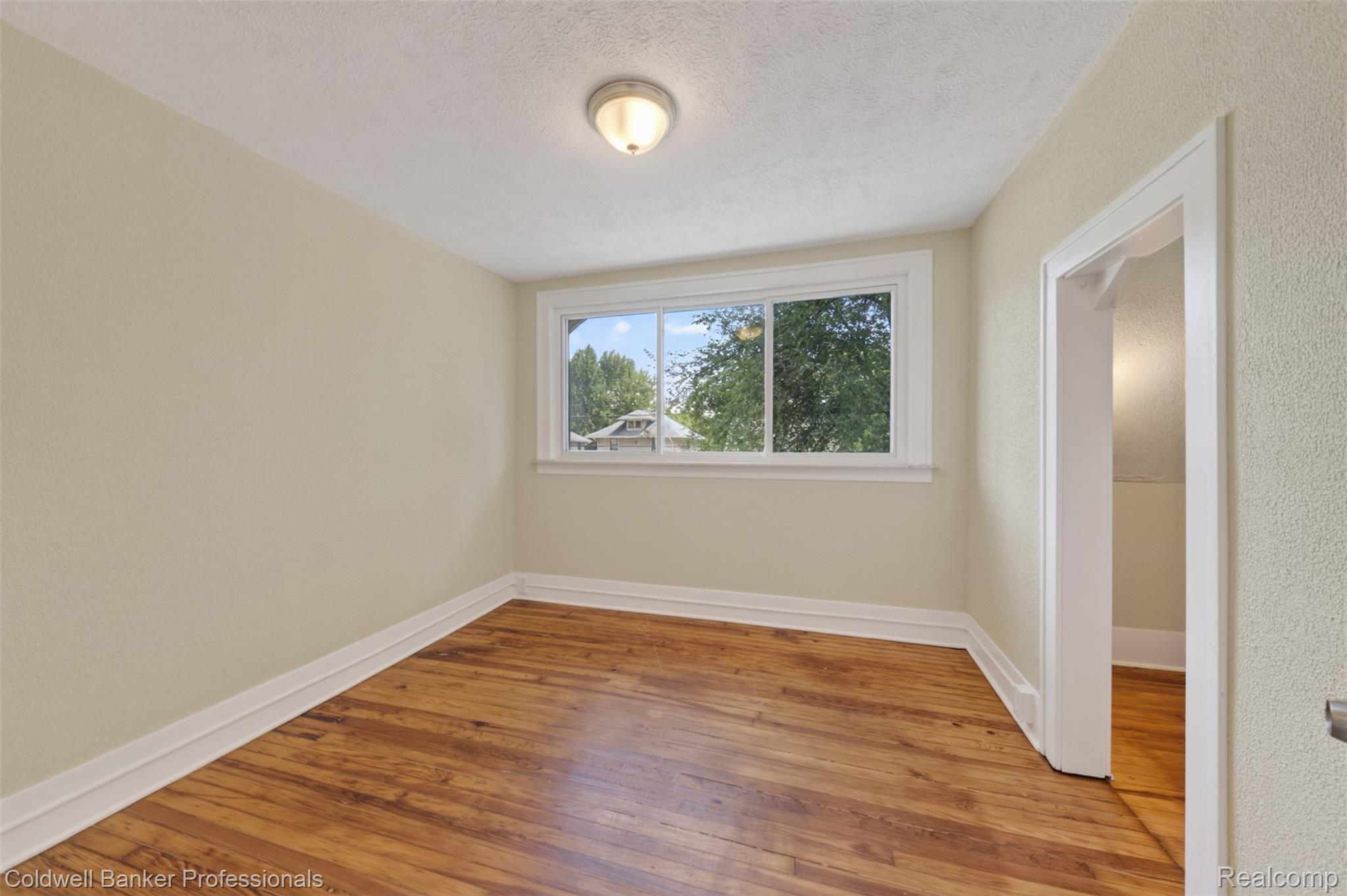 43 Dwight Ave Avenue Property Photo 23