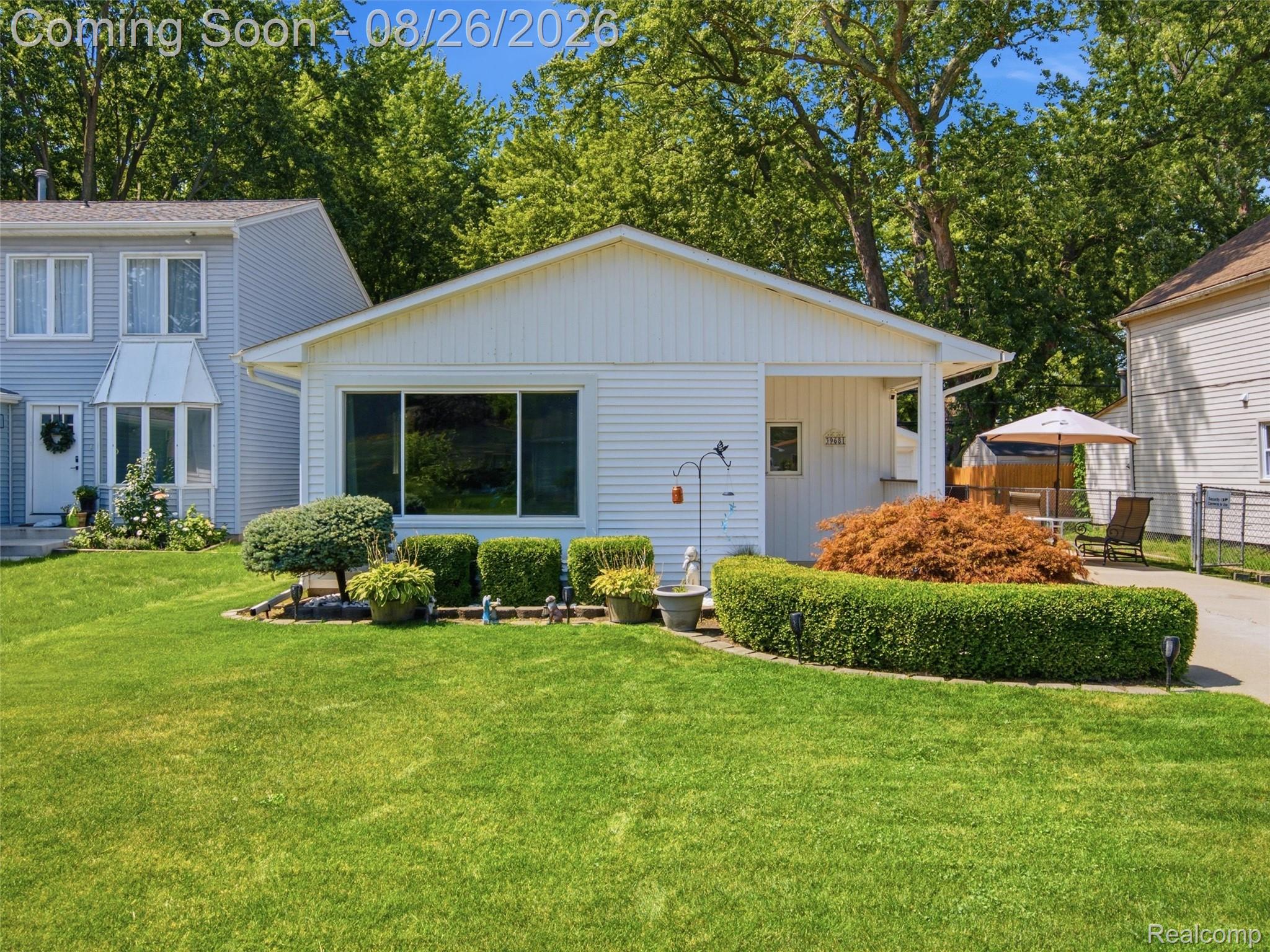 39681 Detroit Street Property Photo 1