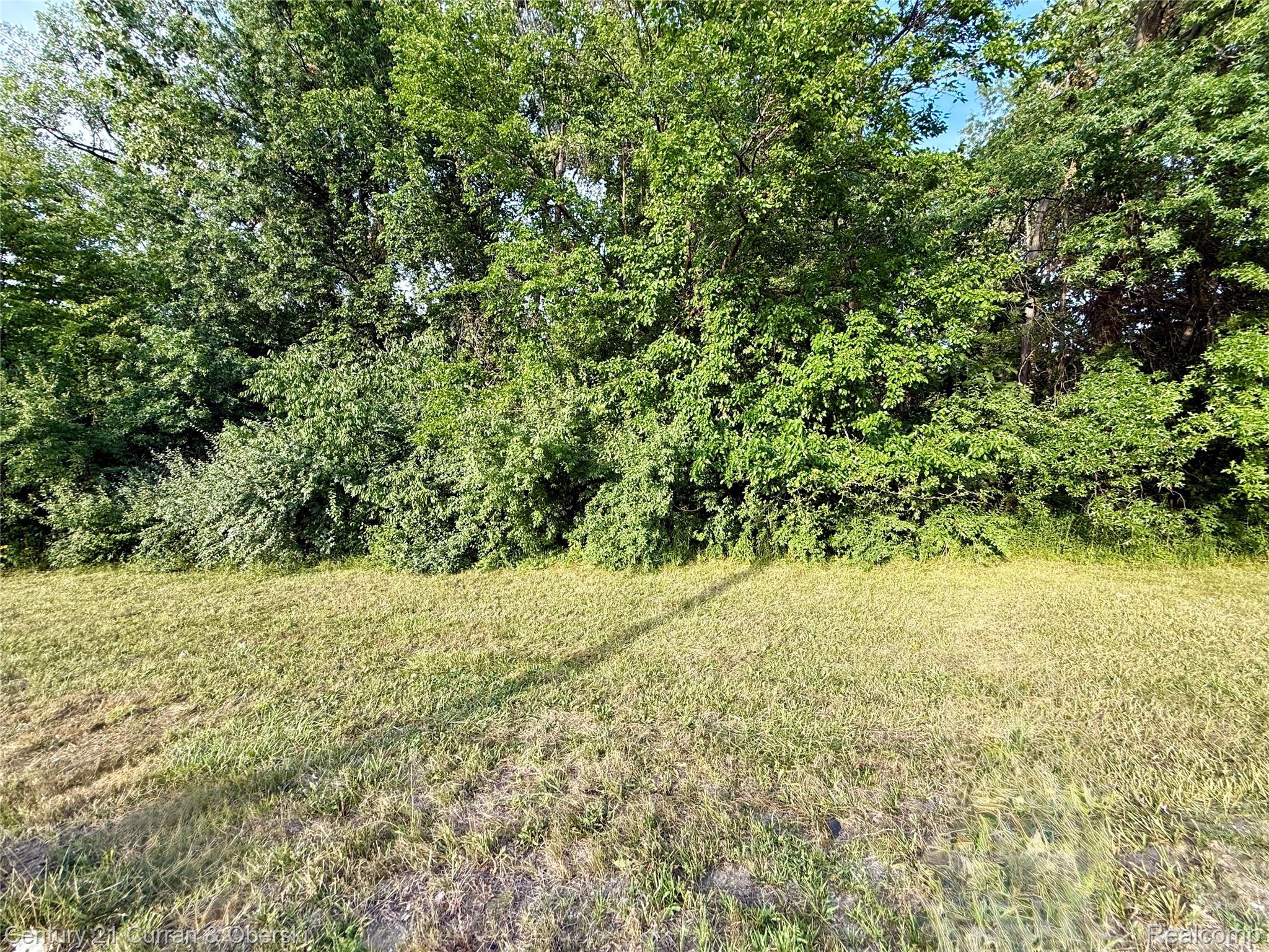 01 Wayne Rd Wayne Property Photo 2