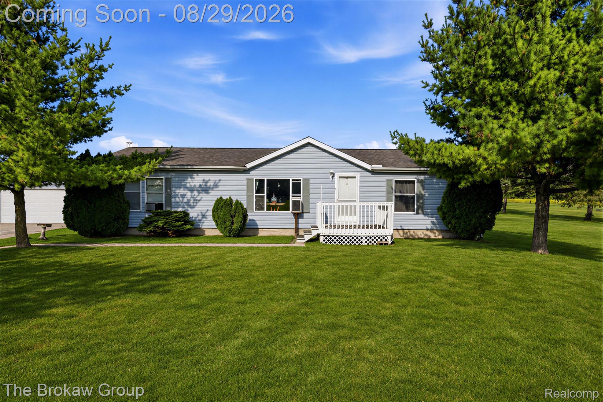 5189 Webster Road Property Photo 1