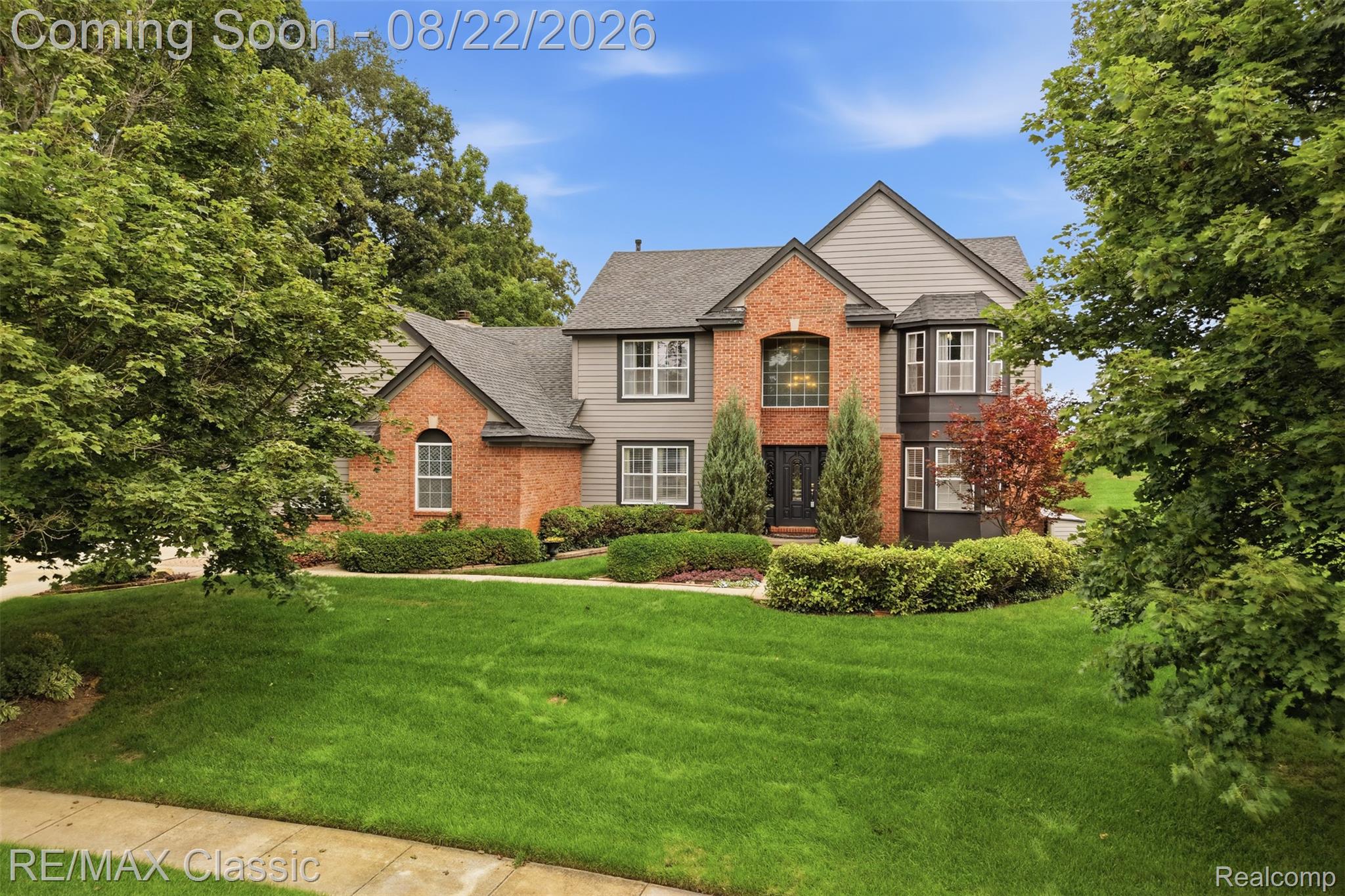 2333 Sandlewood Drive Property Photo 1