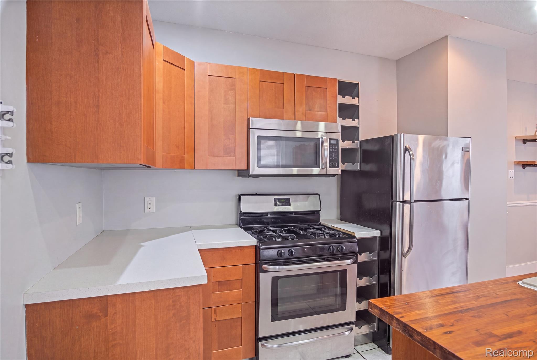 1665 Atkinson Street Property Photo 7