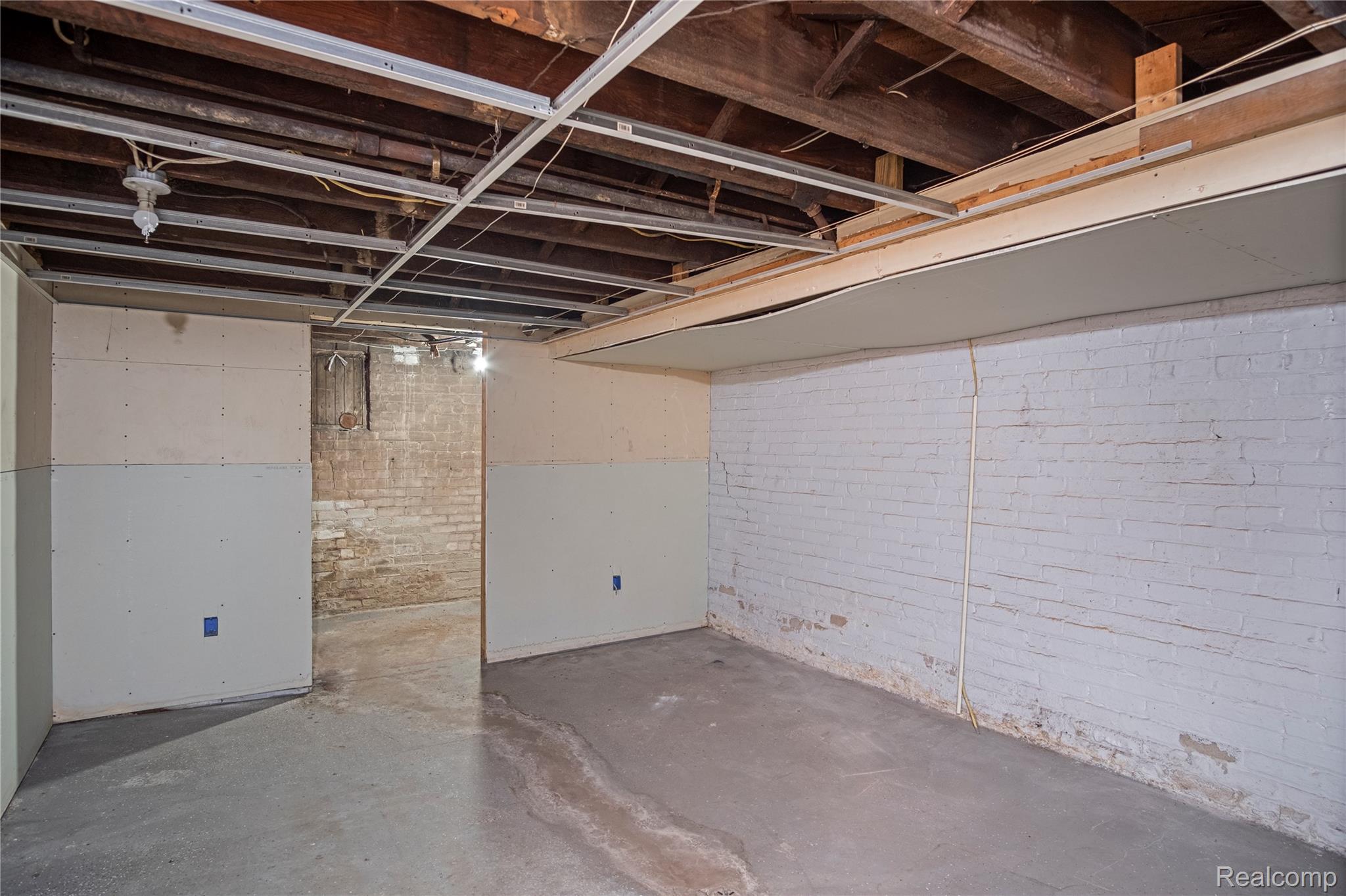1665 Atkinson Street Property Photo 20