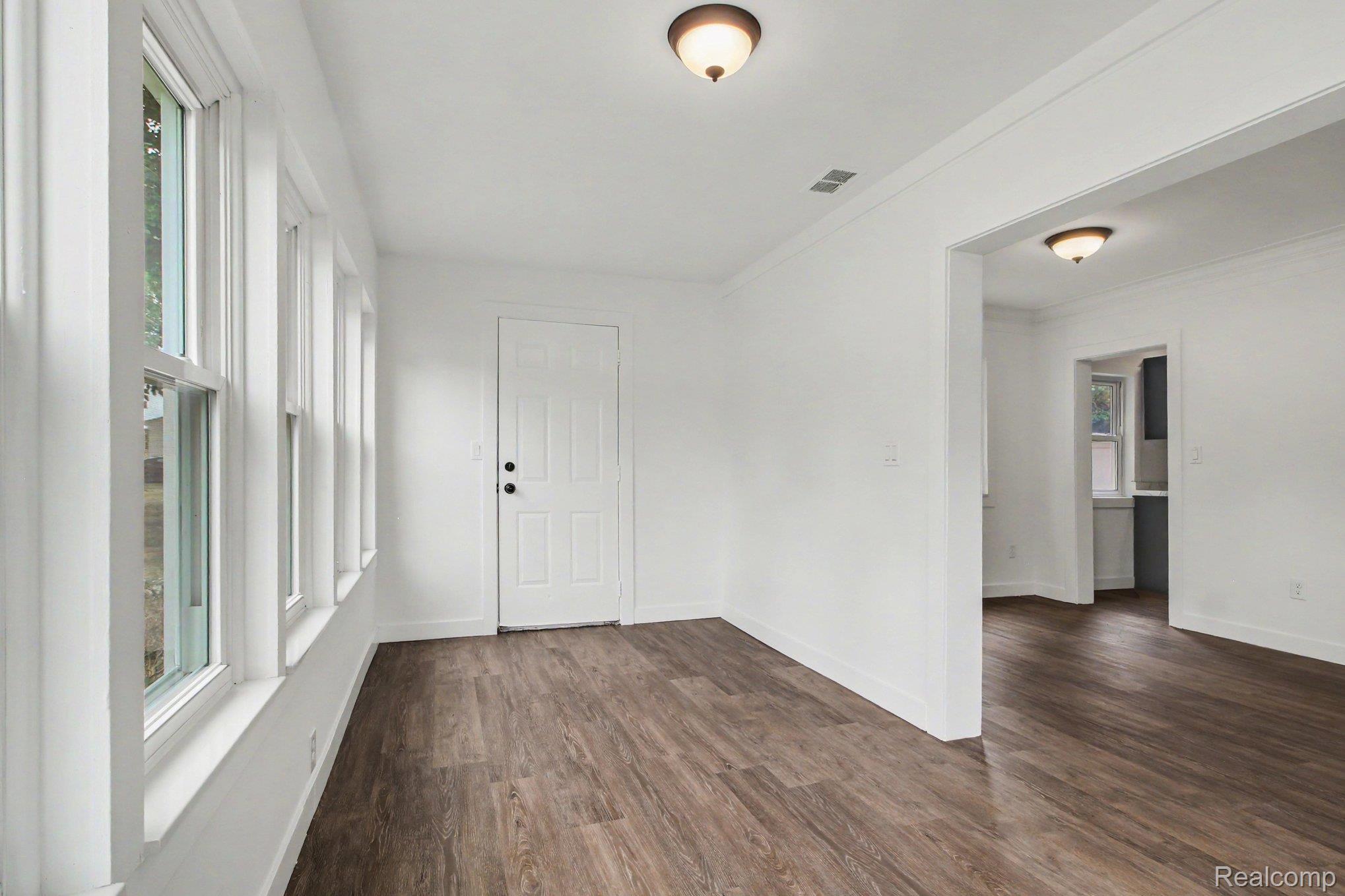 35263 Lewis Street Property Photo 15