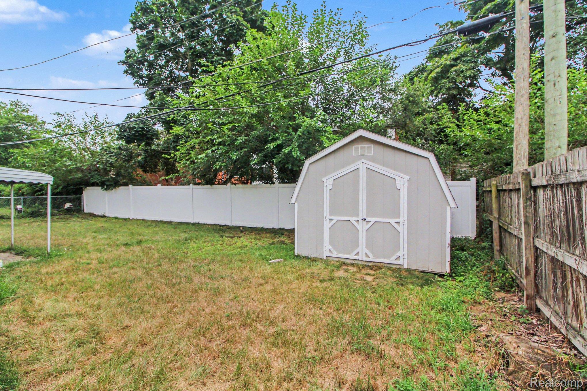 35263 Lewis Street Property Photo 18