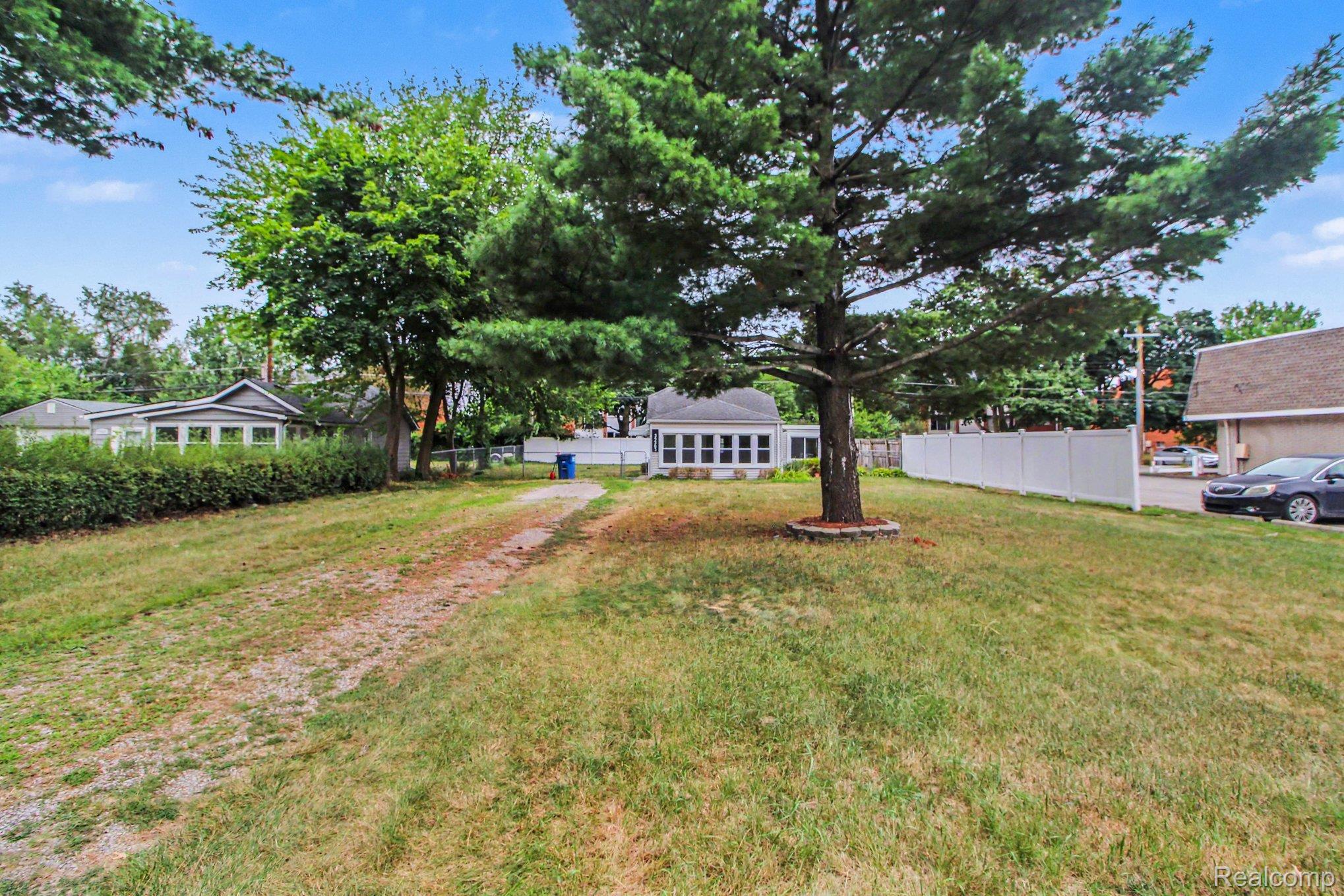 35263 Lewis Street Property Photo 19