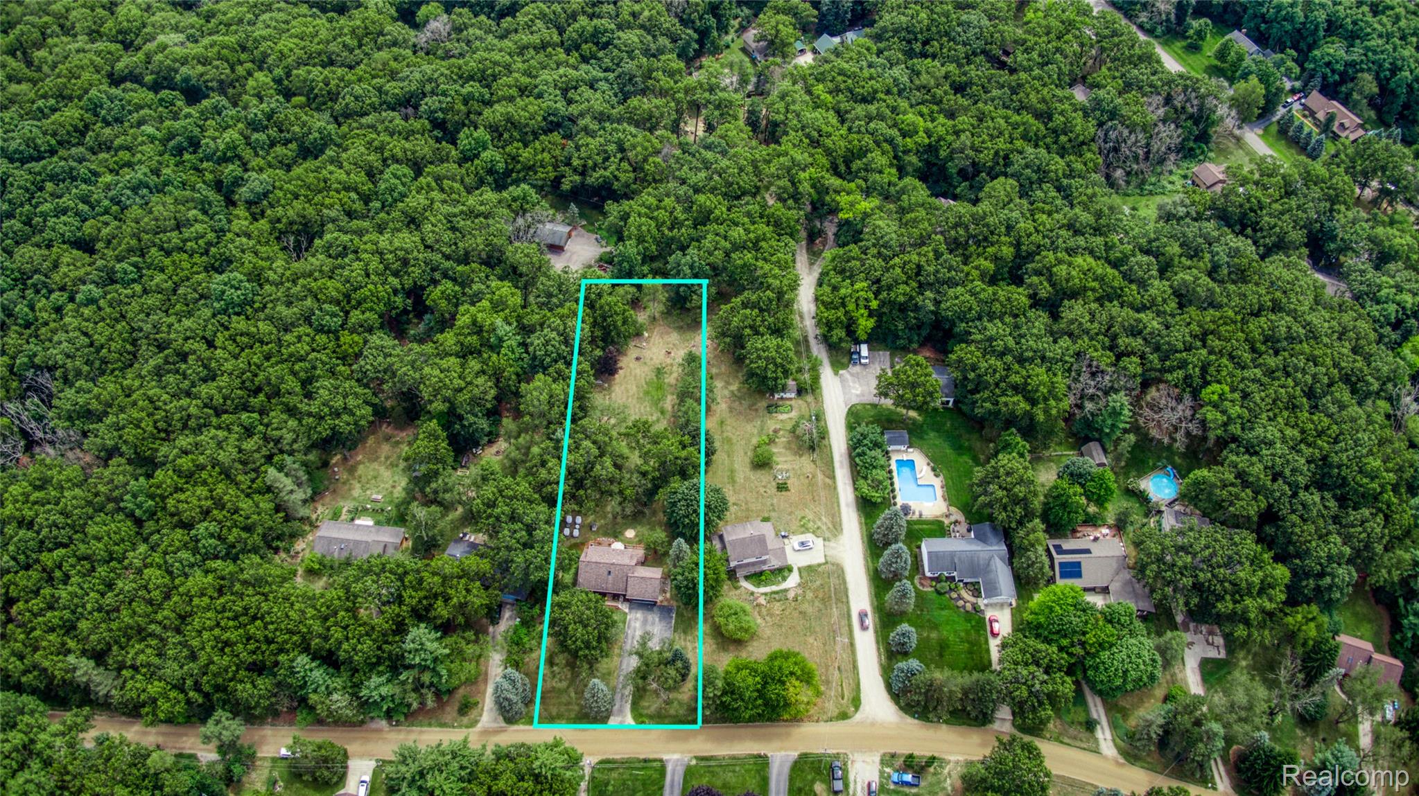 8845 River Valley Road Property Photo 13