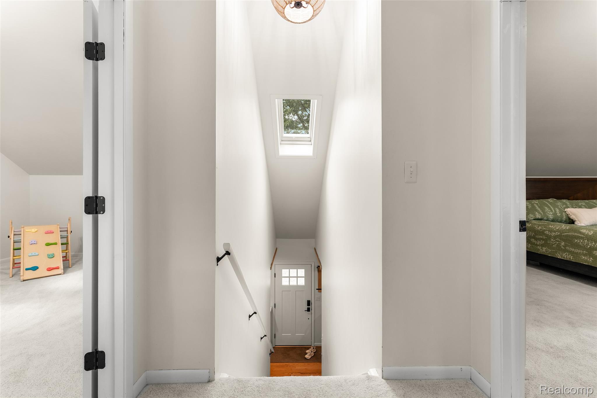 8845 River Valley Road Property Photo 30