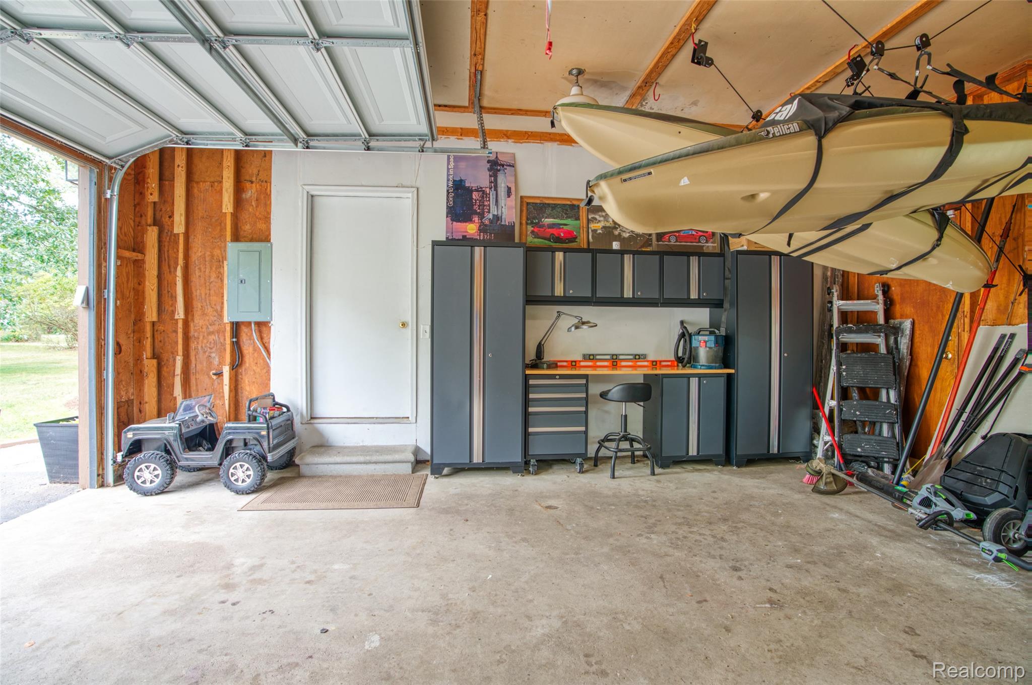8845 River Valley Road Property Photo 44
