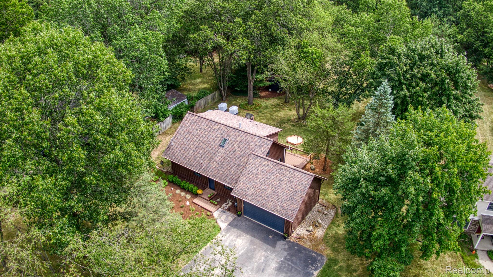 8845 River Valley Road Property Photo 48