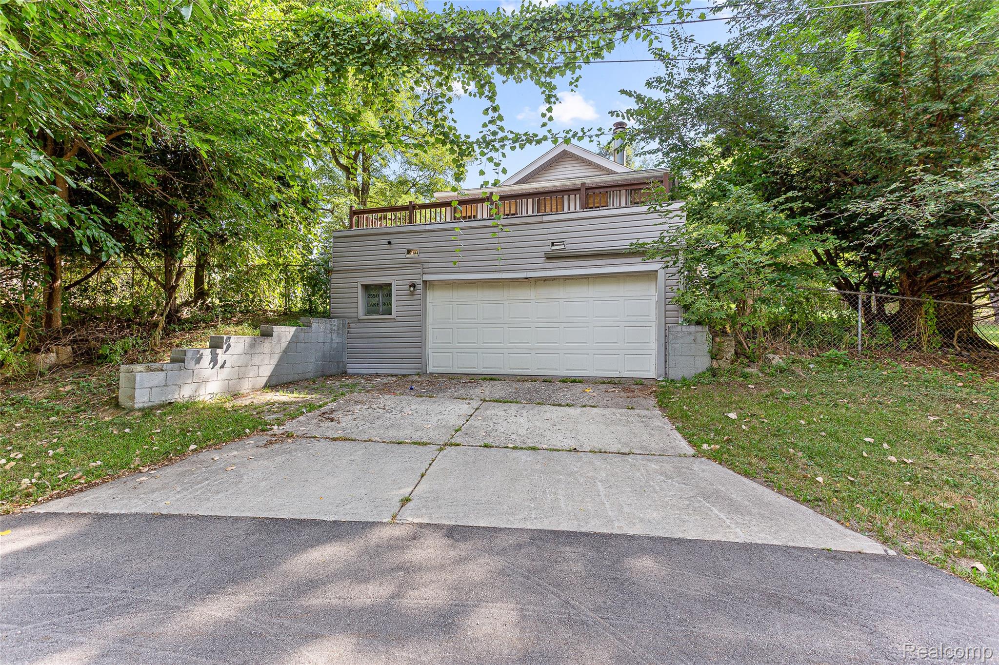 2550 Loon Lake Road Property Photo 1