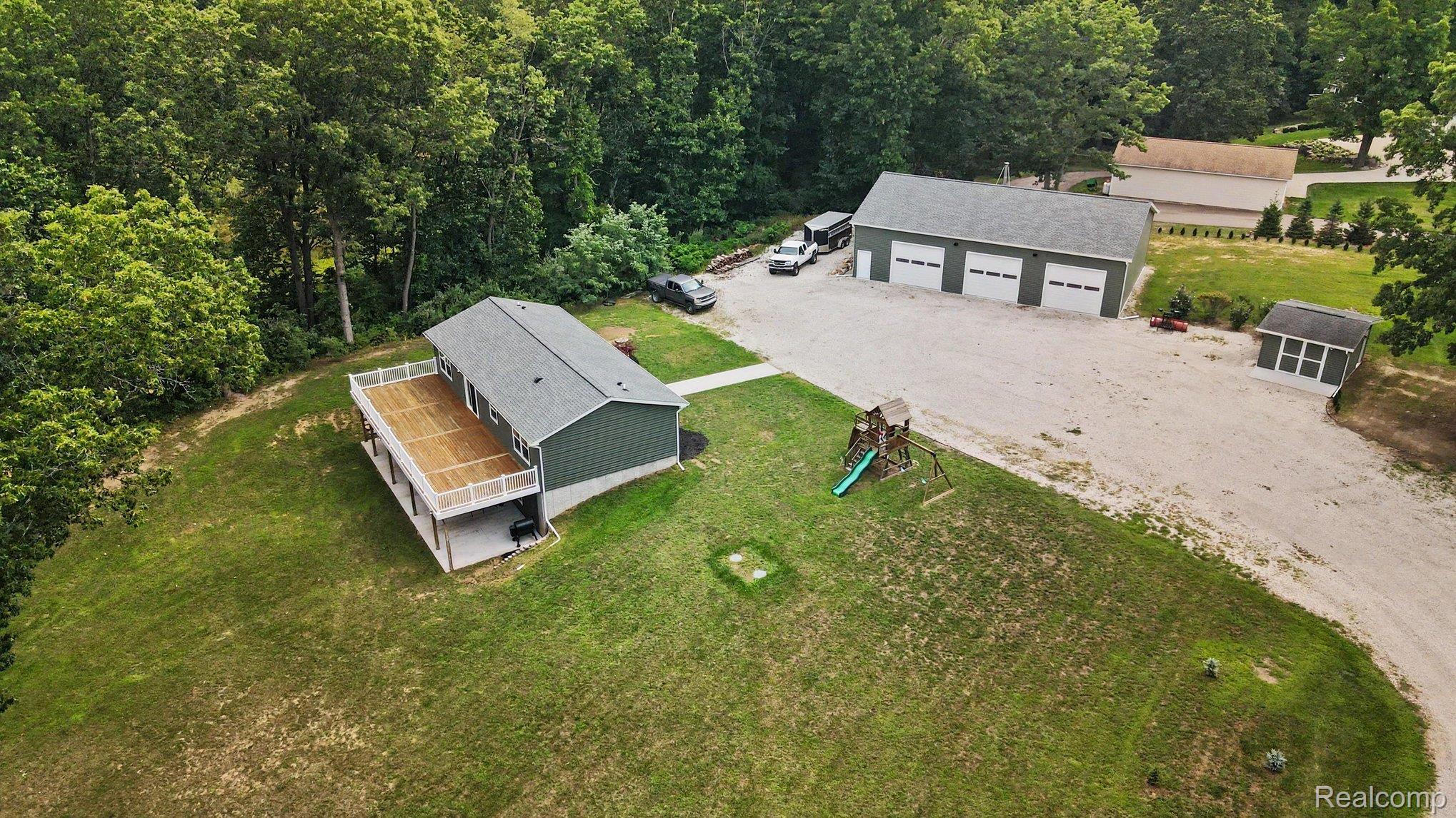 317 Elio Property Photo 1