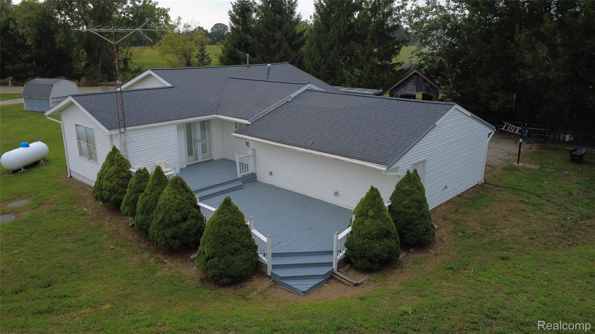 6180 E 5 Point Highway Property Photo 8