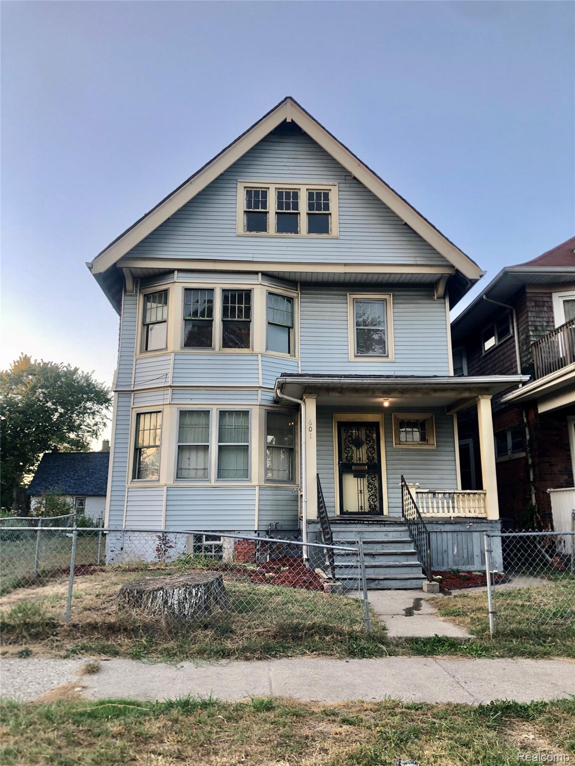 601 Westminster Street Property Photo 1