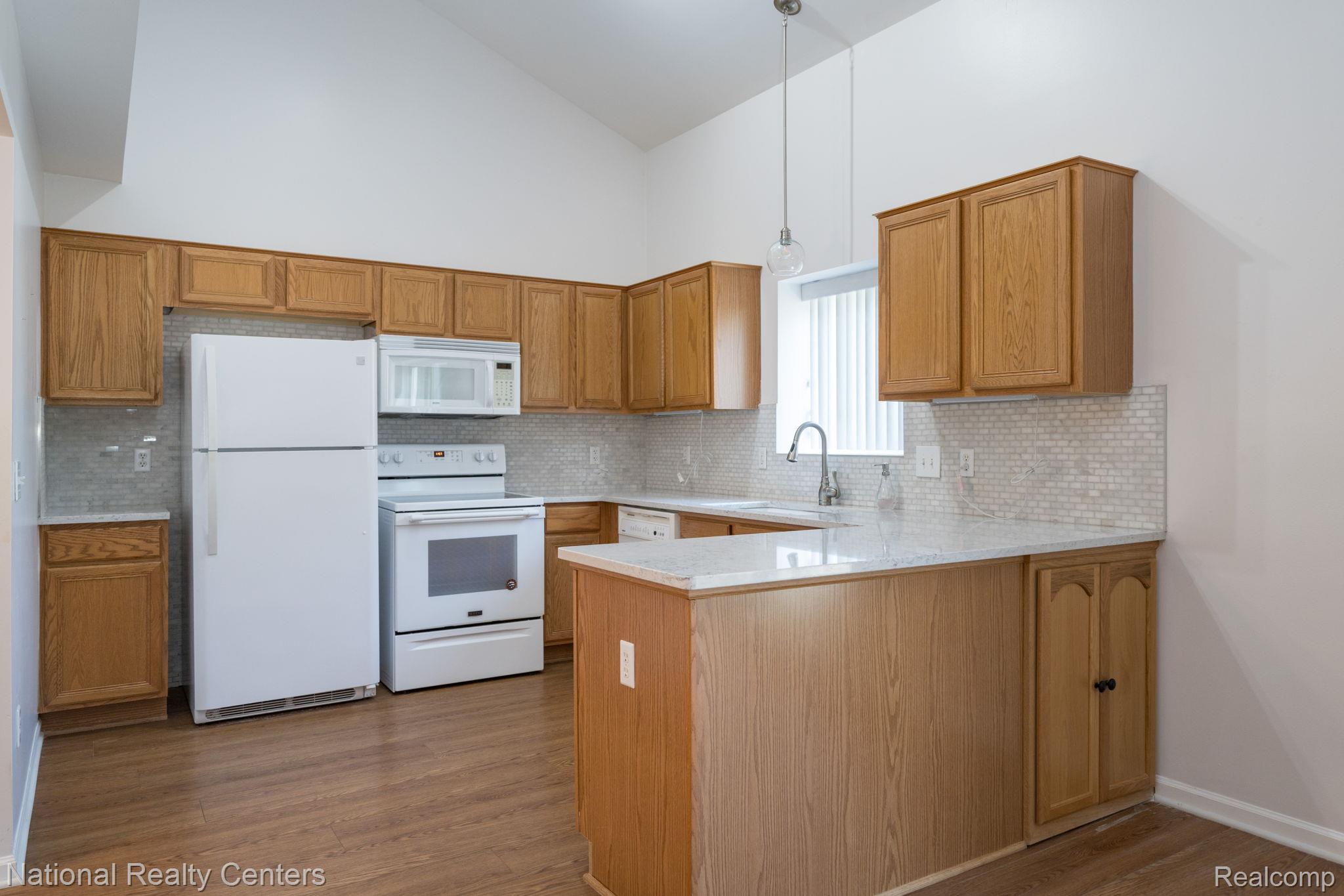 50298 Helfer Boulevard Property Photo 7